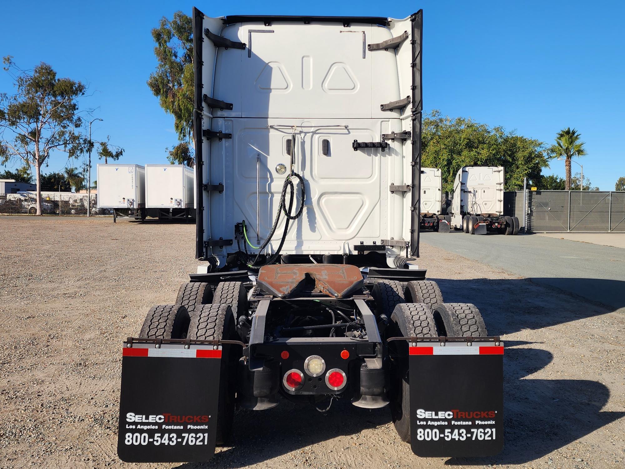 2020 FREIGHTLINER CASCADIA 126SLP - image 5