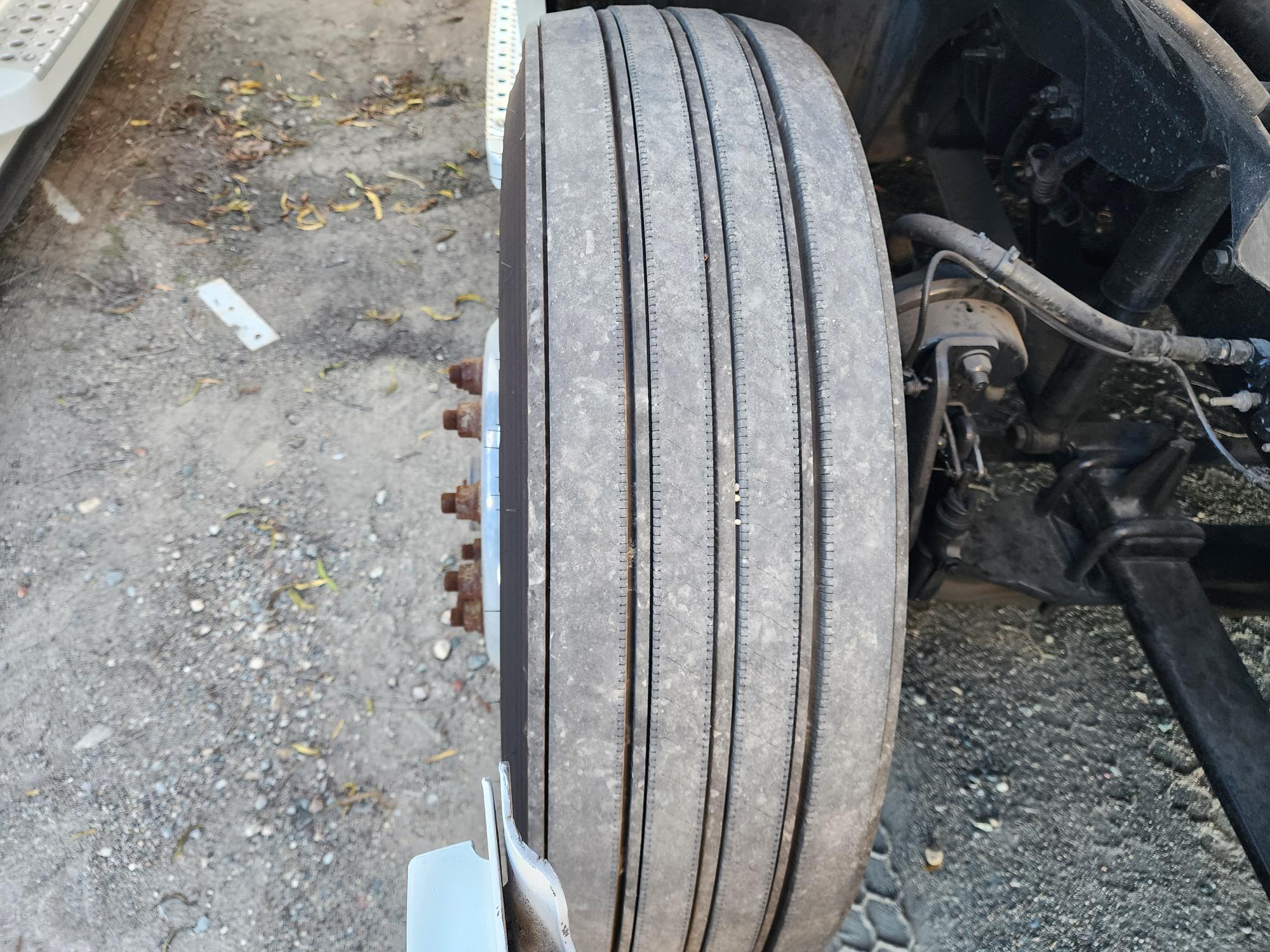 2020 FREIGHTLINER CASCADIA 126SLP - image 11