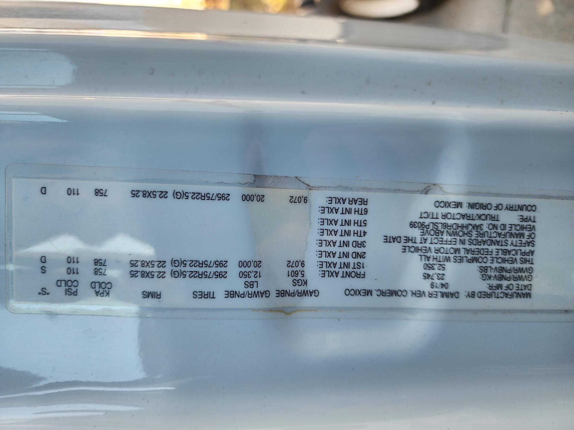 2020 FREIGHTLINER CASCADIA 126SLP - image 24