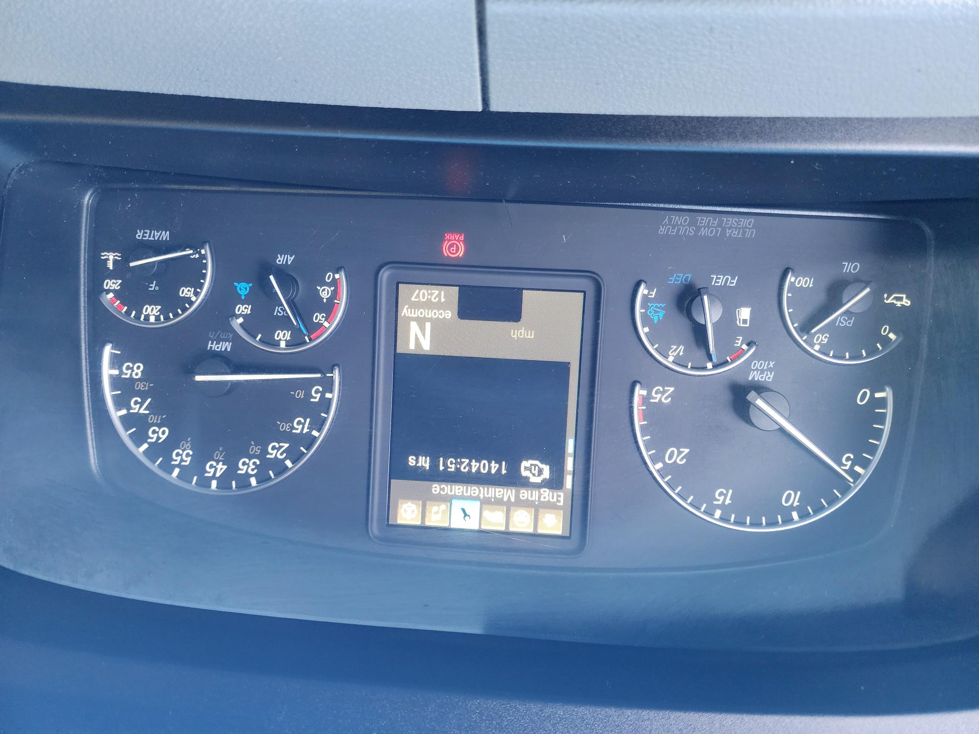 2020 FREIGHTLINER CASCADIA 126SLP - image 17