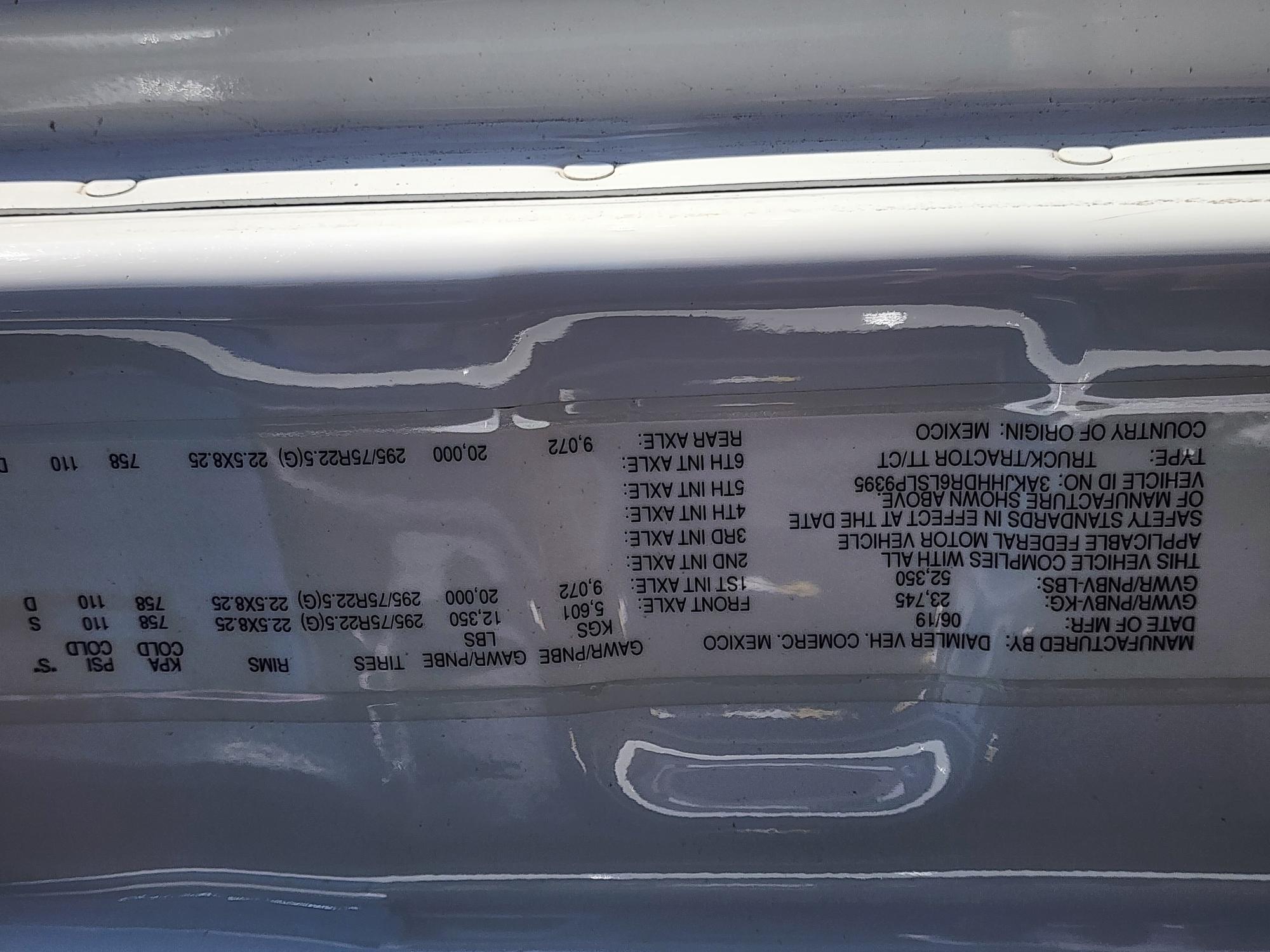 2020 FREIGHTLINER CASCADIA 126SLP - image 22