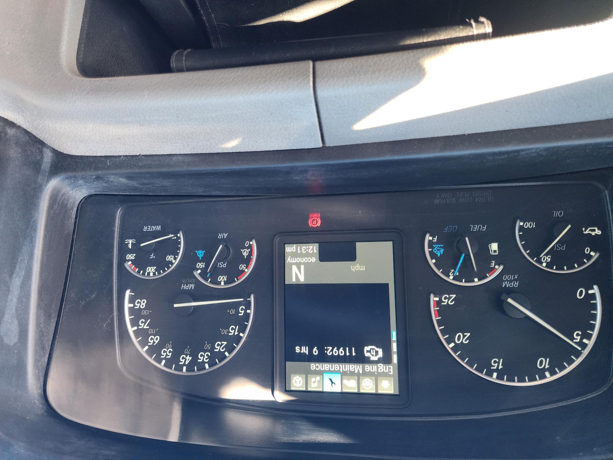 2020 FREIGHTLINER CASCADIA 126SLP - image 17