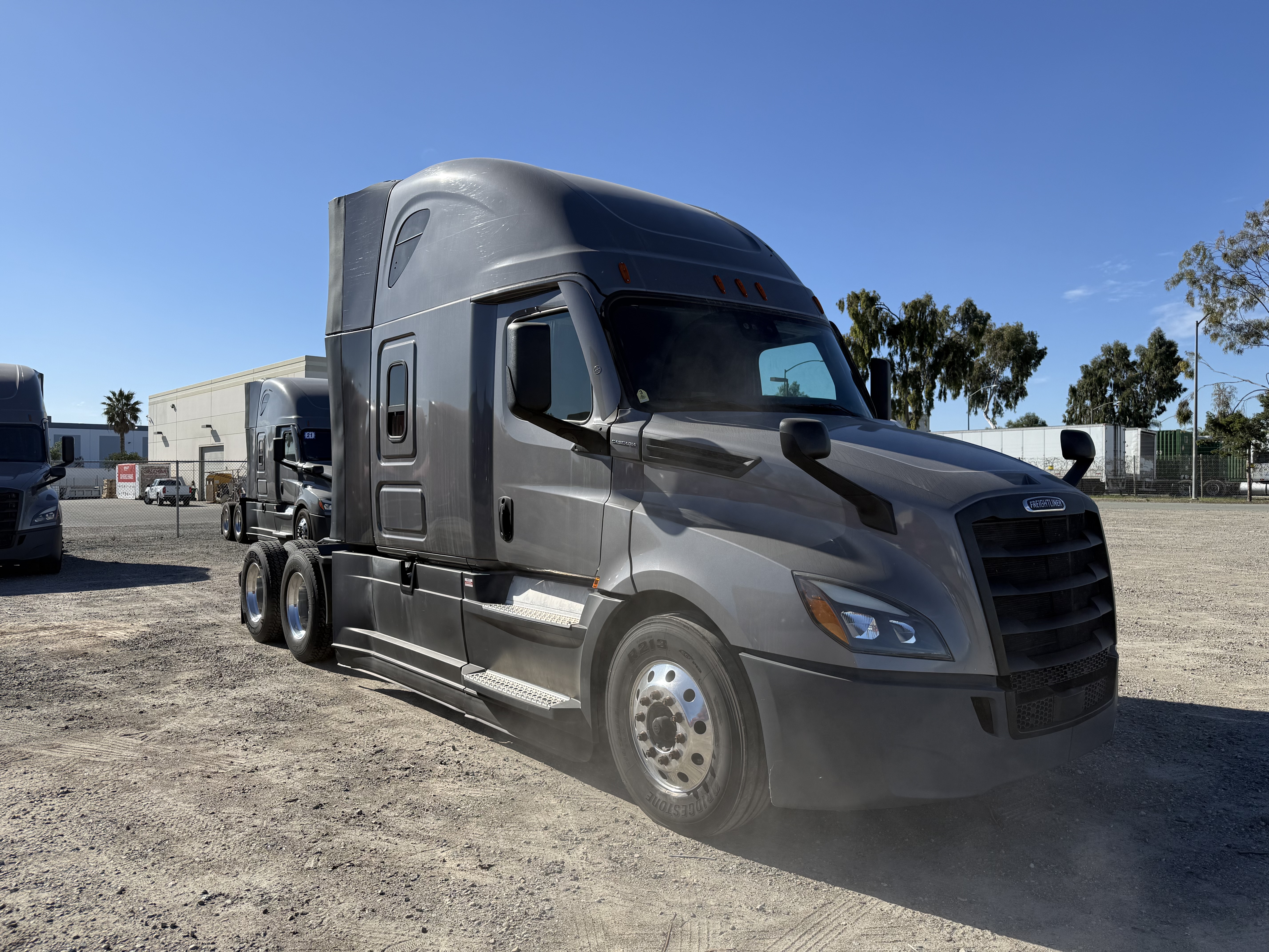 2021 FREIGHTLINER CASCADIA 126SLP - image 8