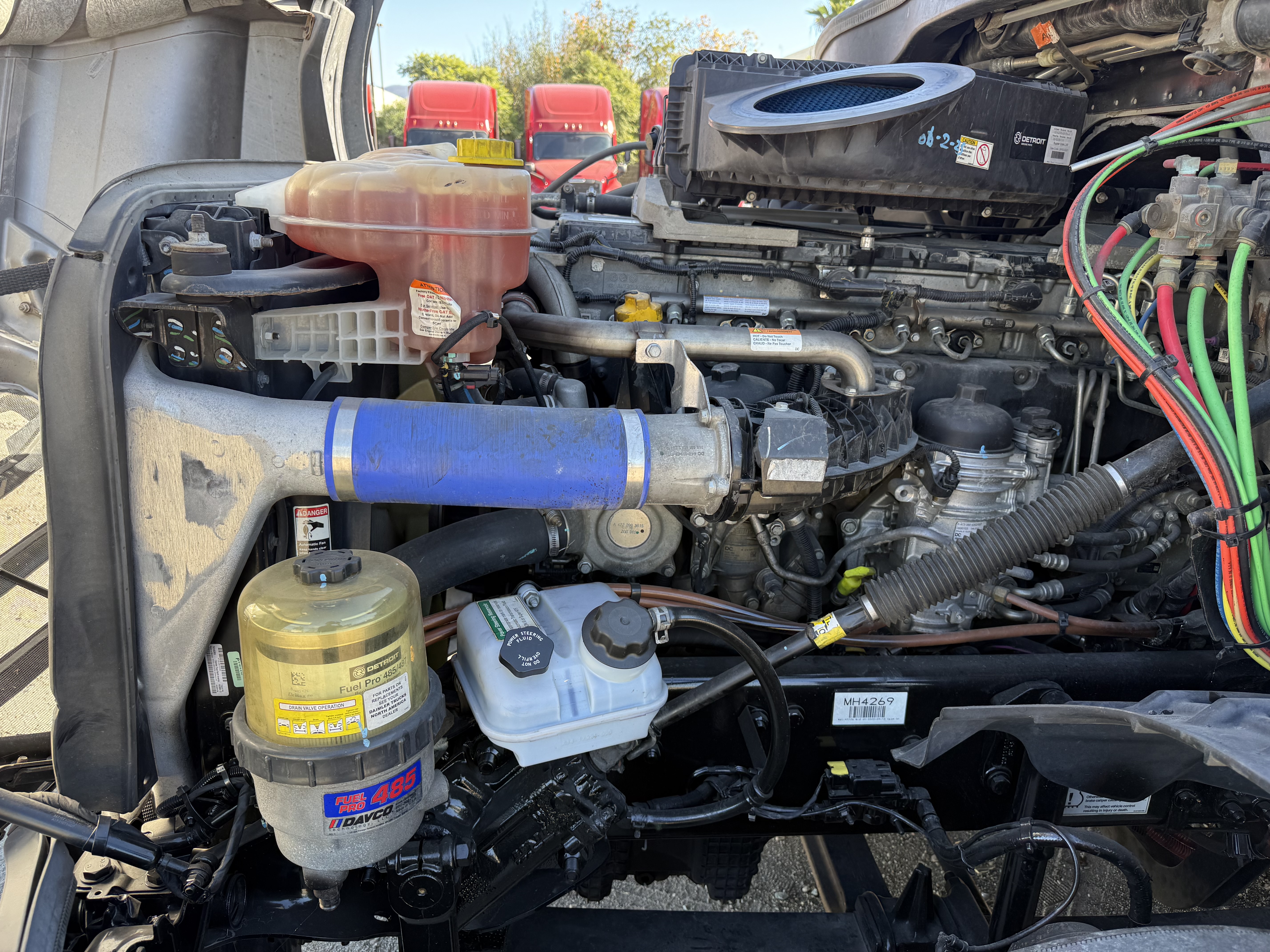 2021 FREIGHTLINER CASCADIA 126SLP - image 10