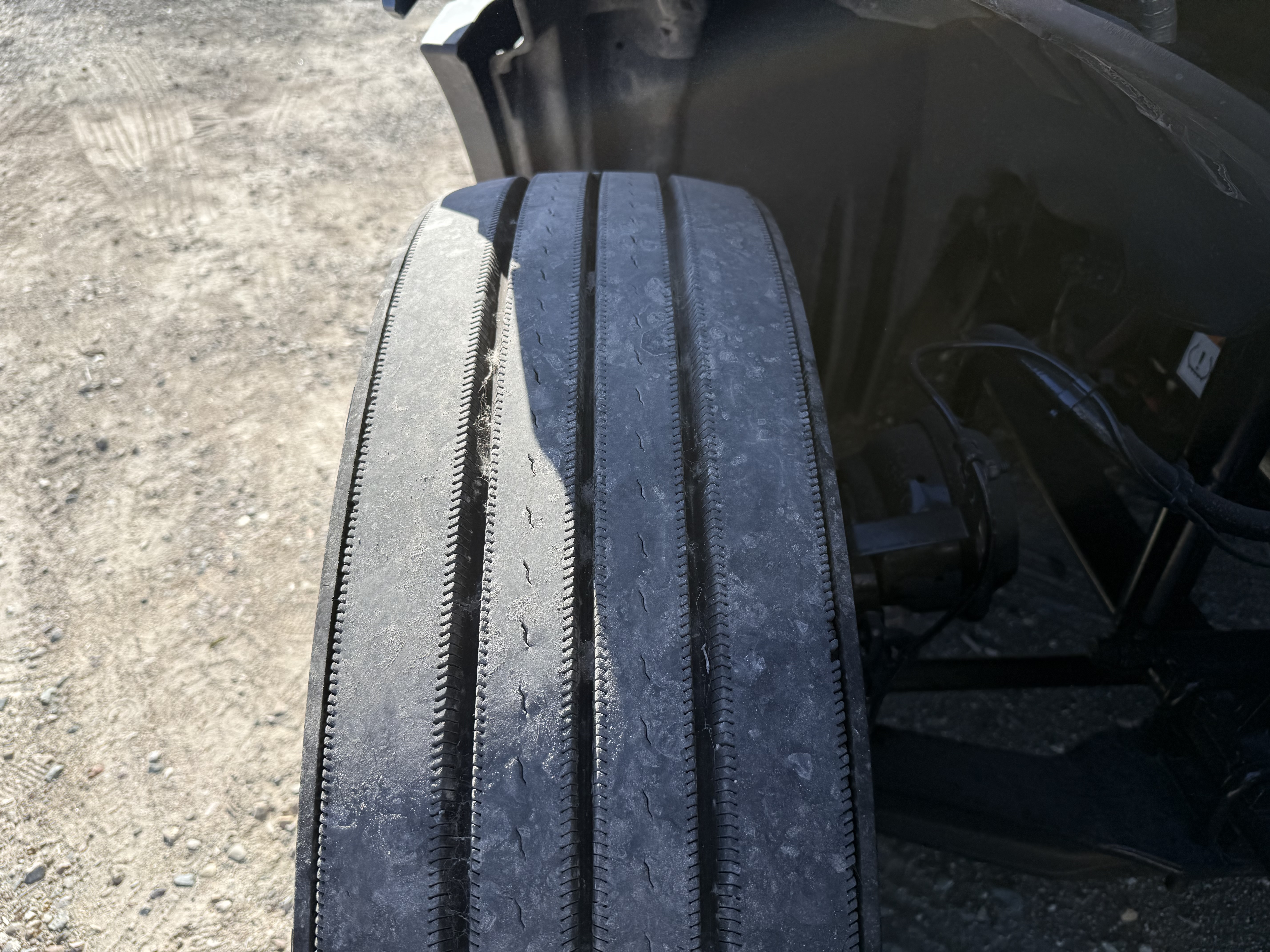 2021 FREIGHTLINER CASCADIA 126SLP - image 12