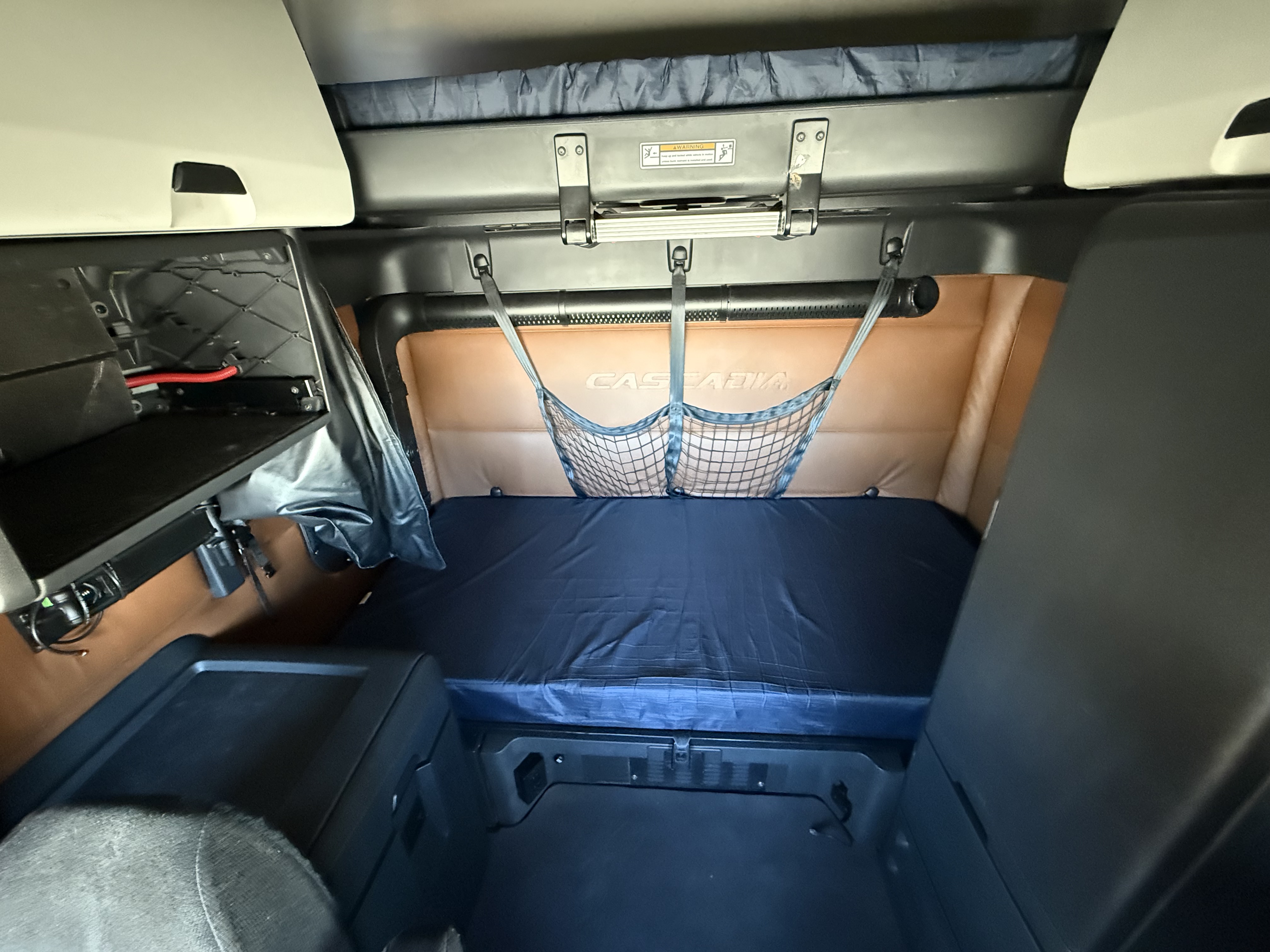 2021 FREIGHTLINER CASCADIA 126SLP - image 16