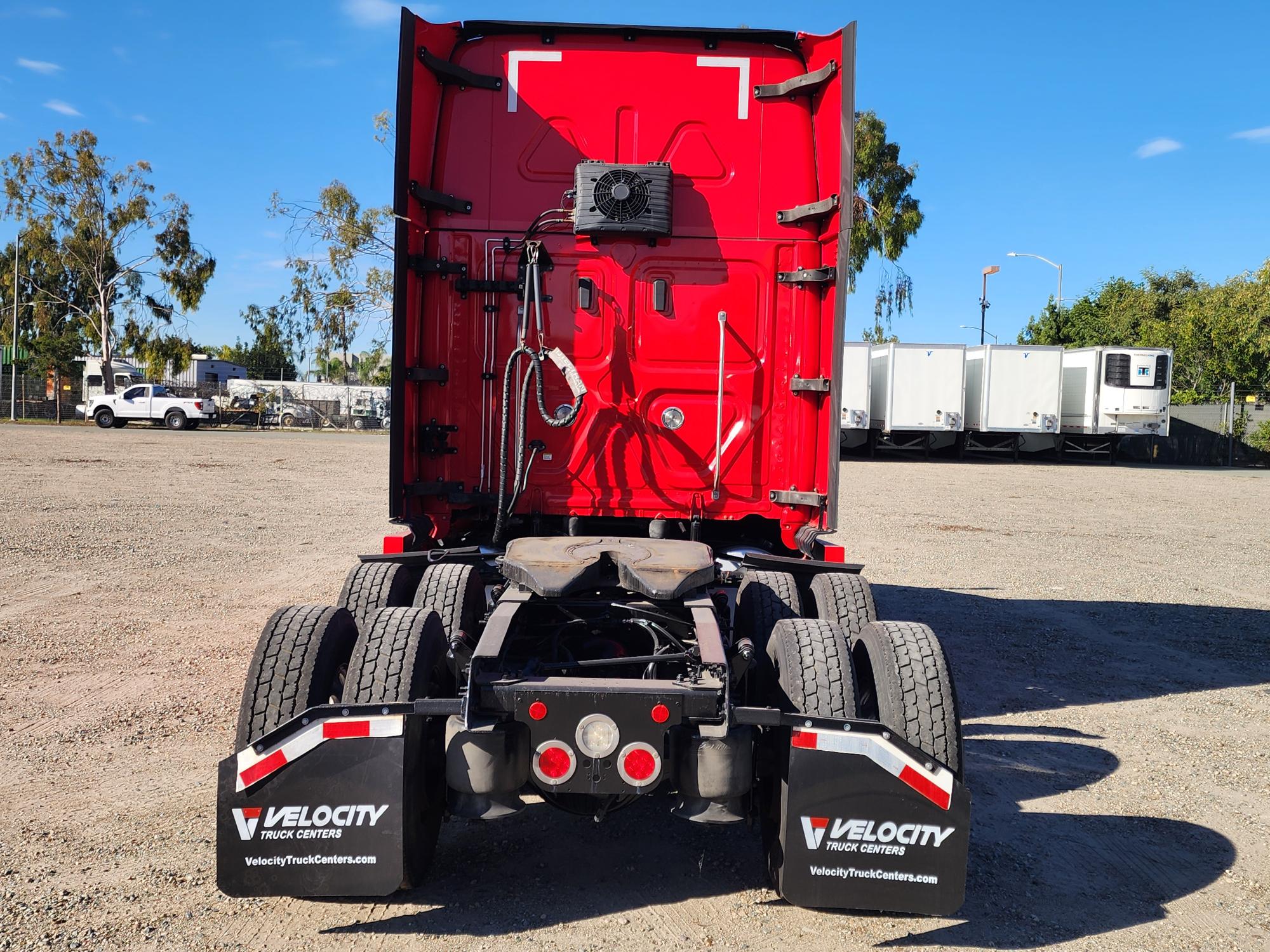 2021 FREIGHTLINER CASCADIA 126SLP - image 5