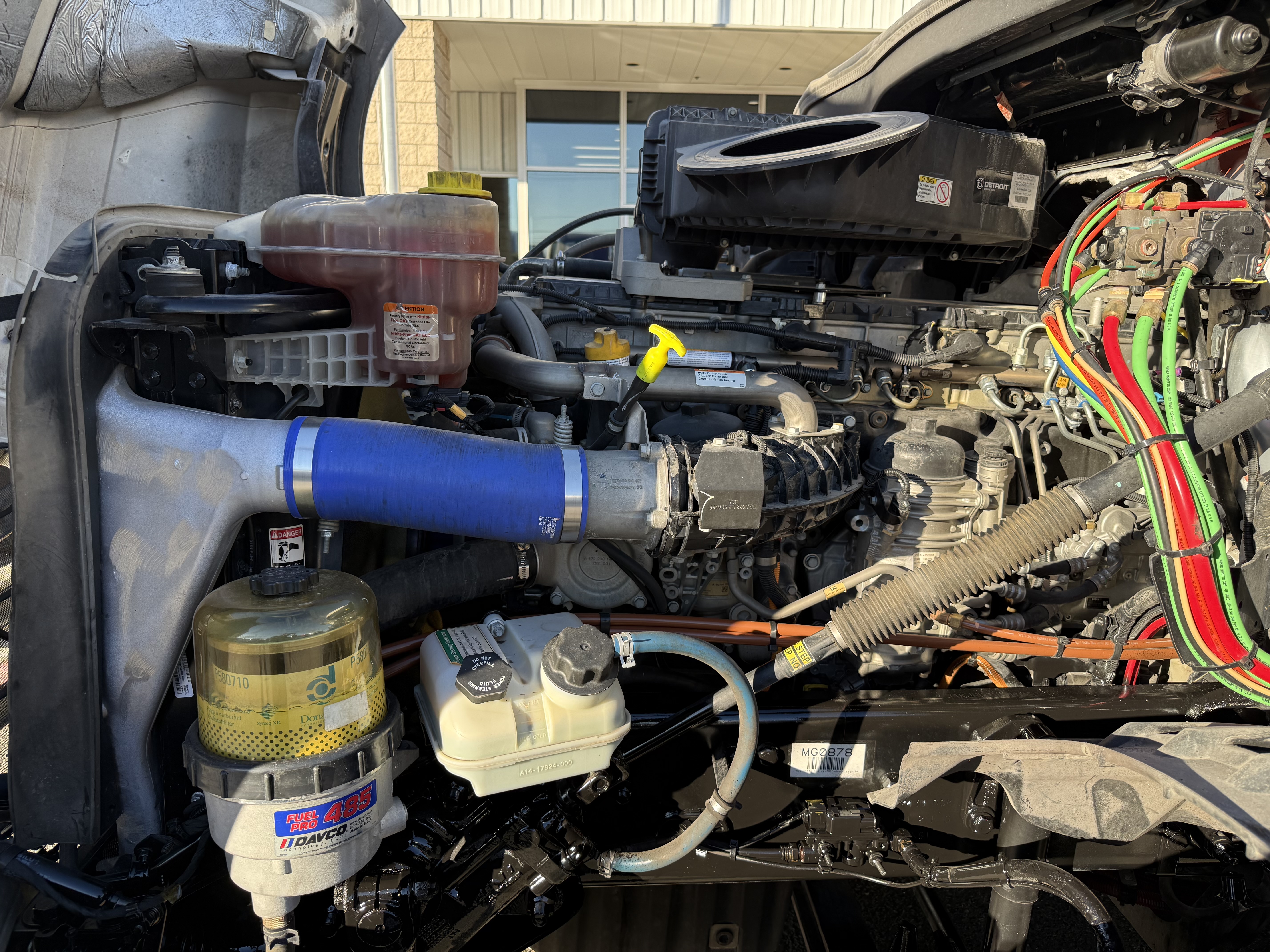 2021 FREIGHTLINER CASCADIA 126DC - image 10