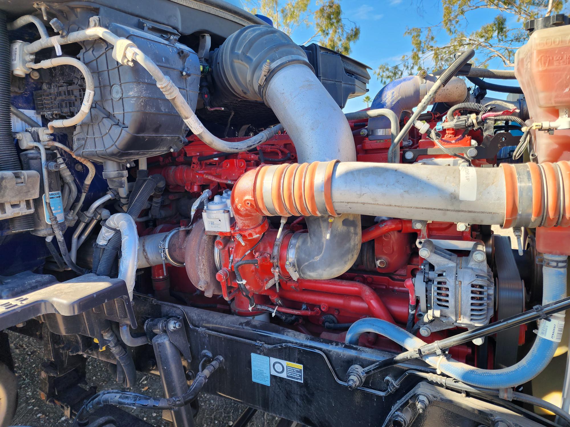 2019 PETERBILT 579 - image 10