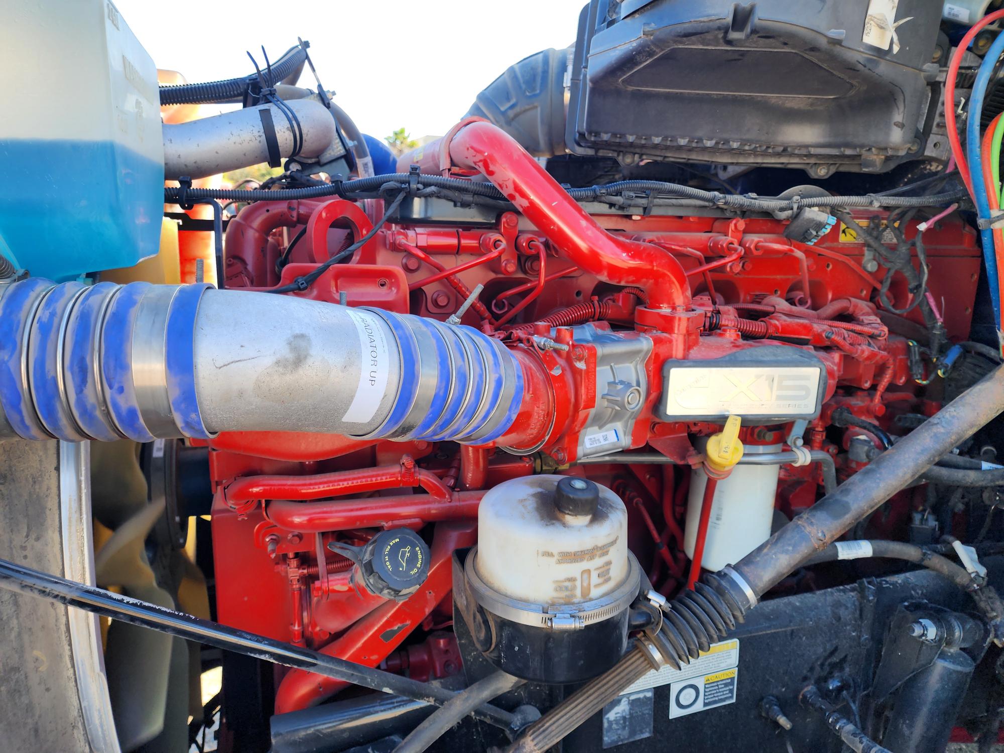 2019 PETERBILT 579 - image 11