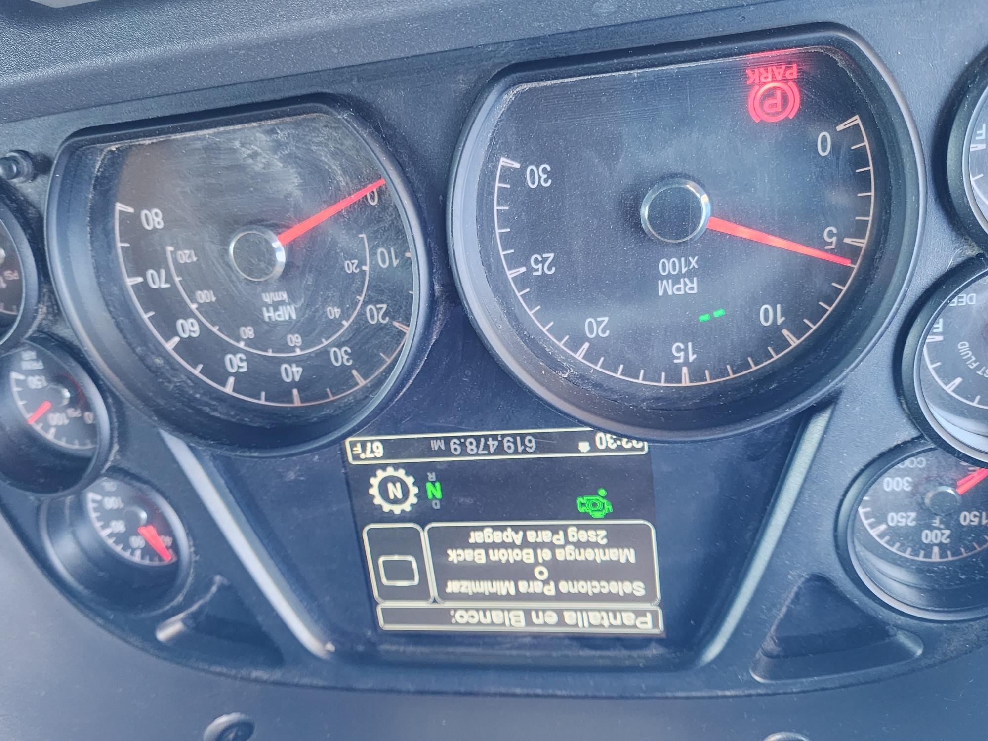 2019 PETERBILT 579 - image 16