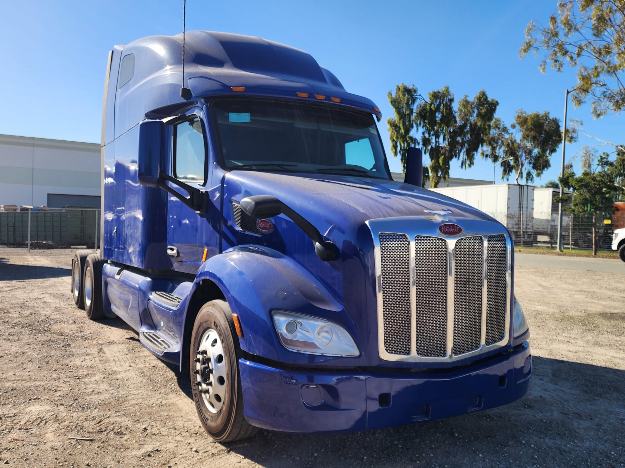 2019 PETERBILT 579 - image 8