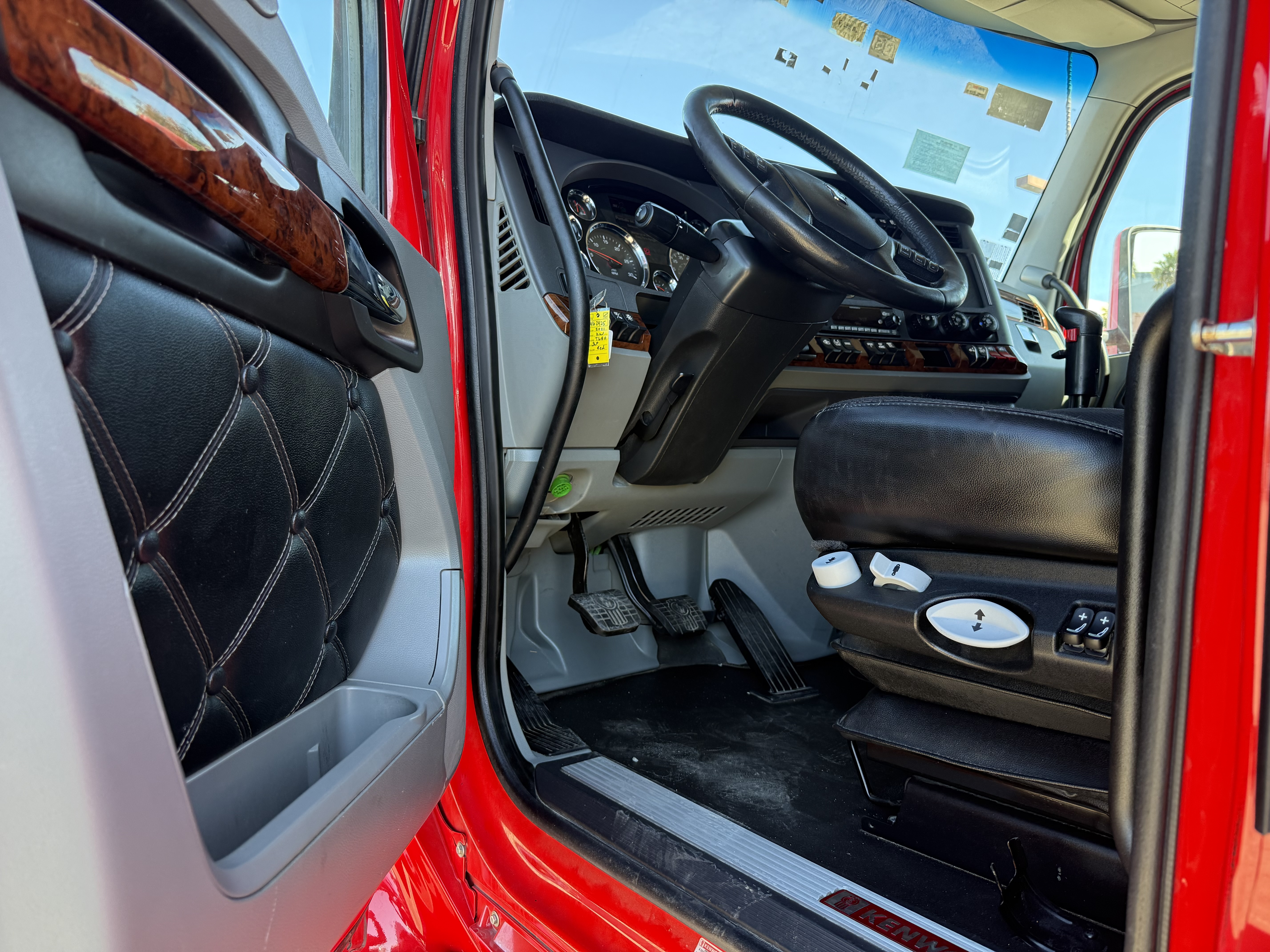 2021 KENWORTH T680 - image 18