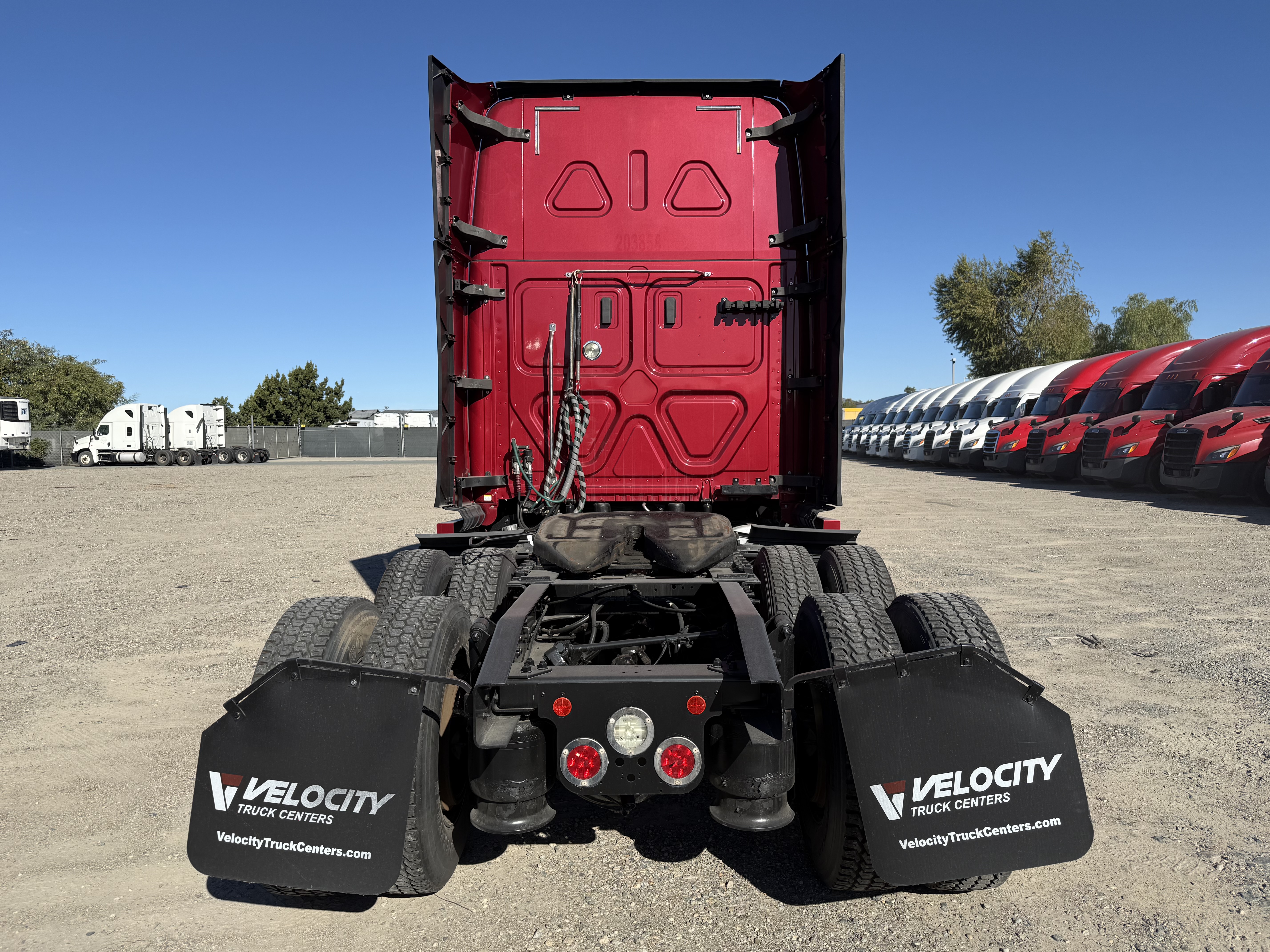 2020 FREIGHTLINER CASCADIA 126SLP - image 5