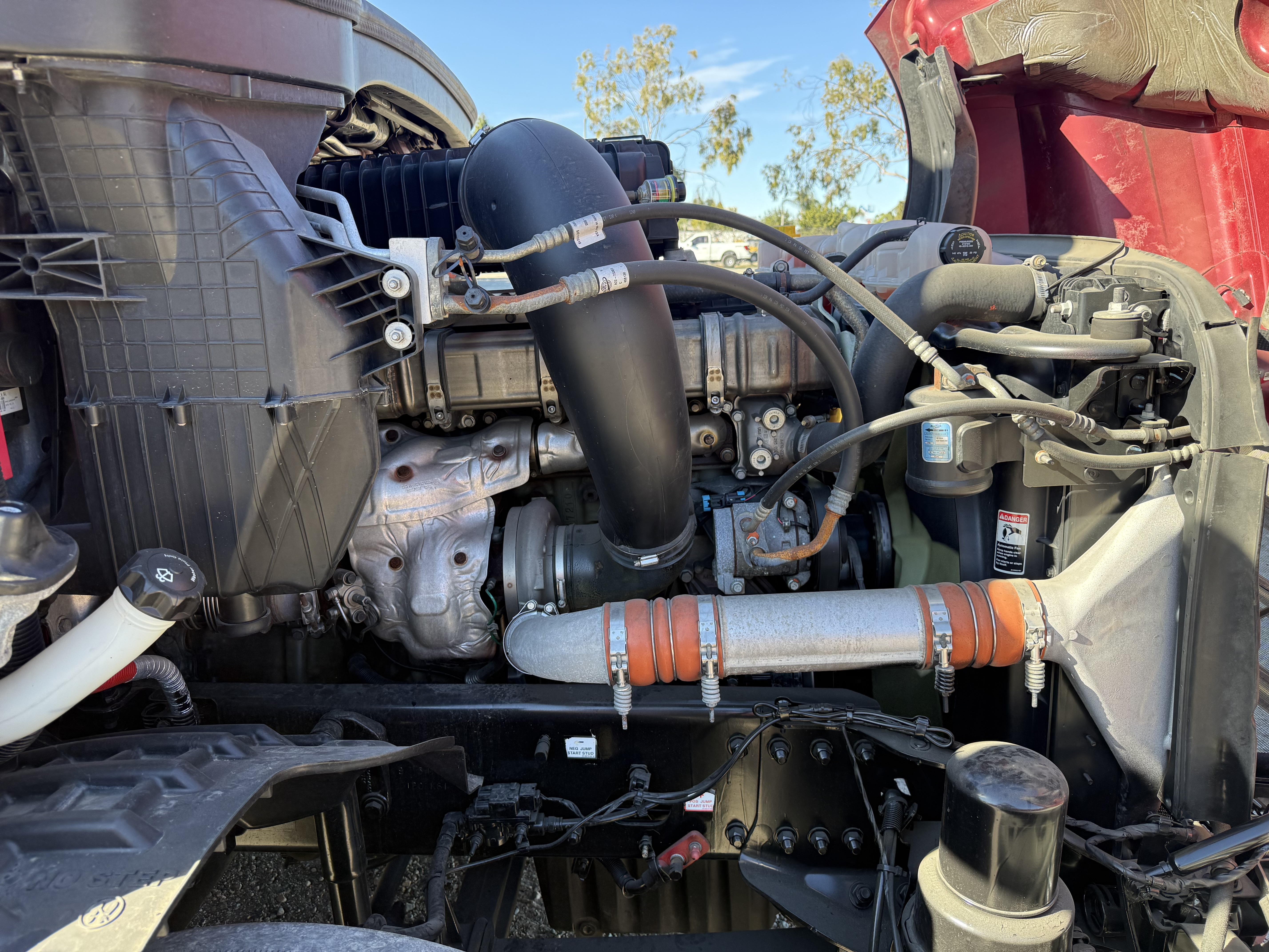 2020 FREIGHTLINER CASCADIA 126SLP - image 9