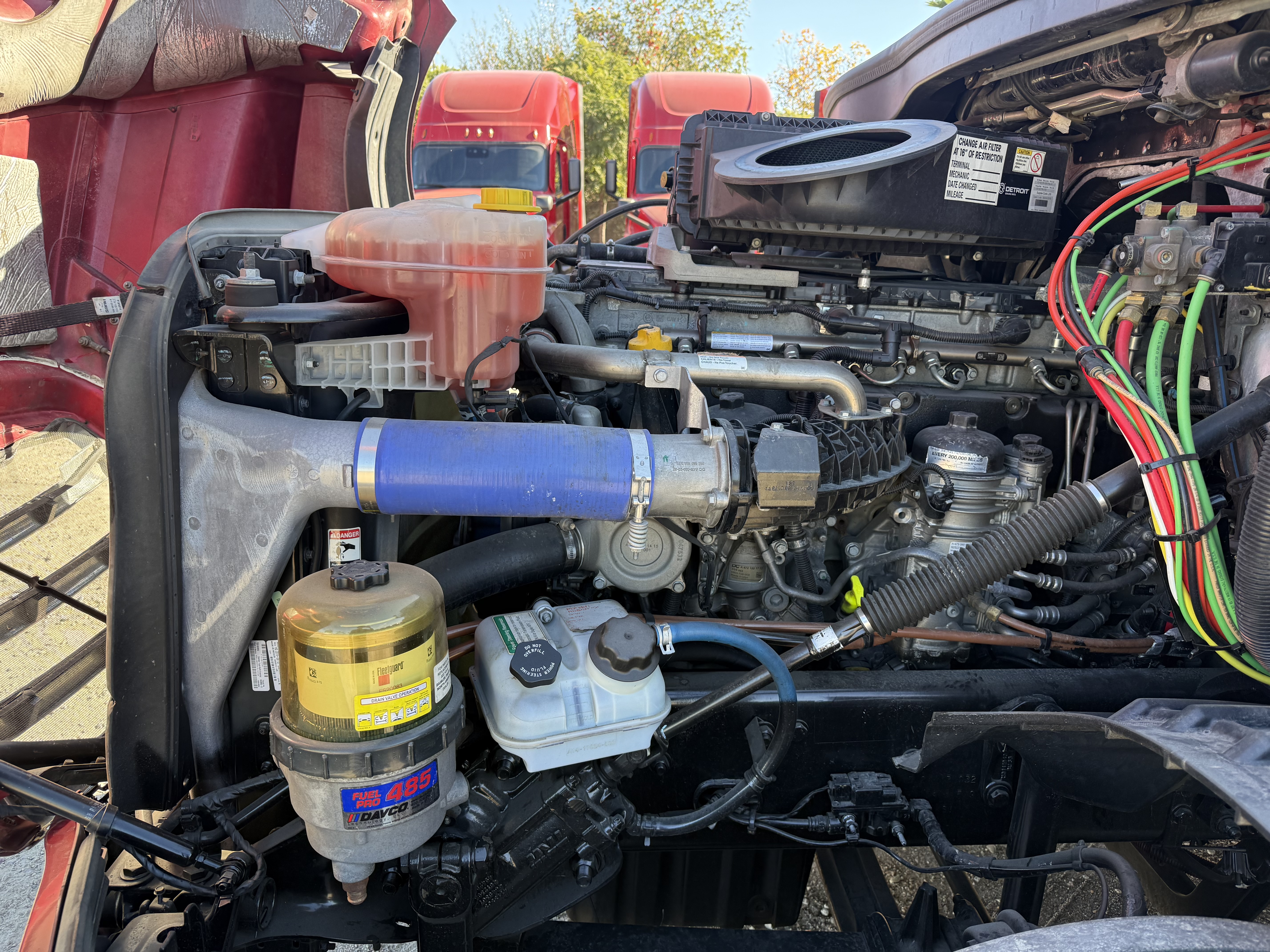 2020 FREIGHTLINER CASCADIA 126SLP - image 10