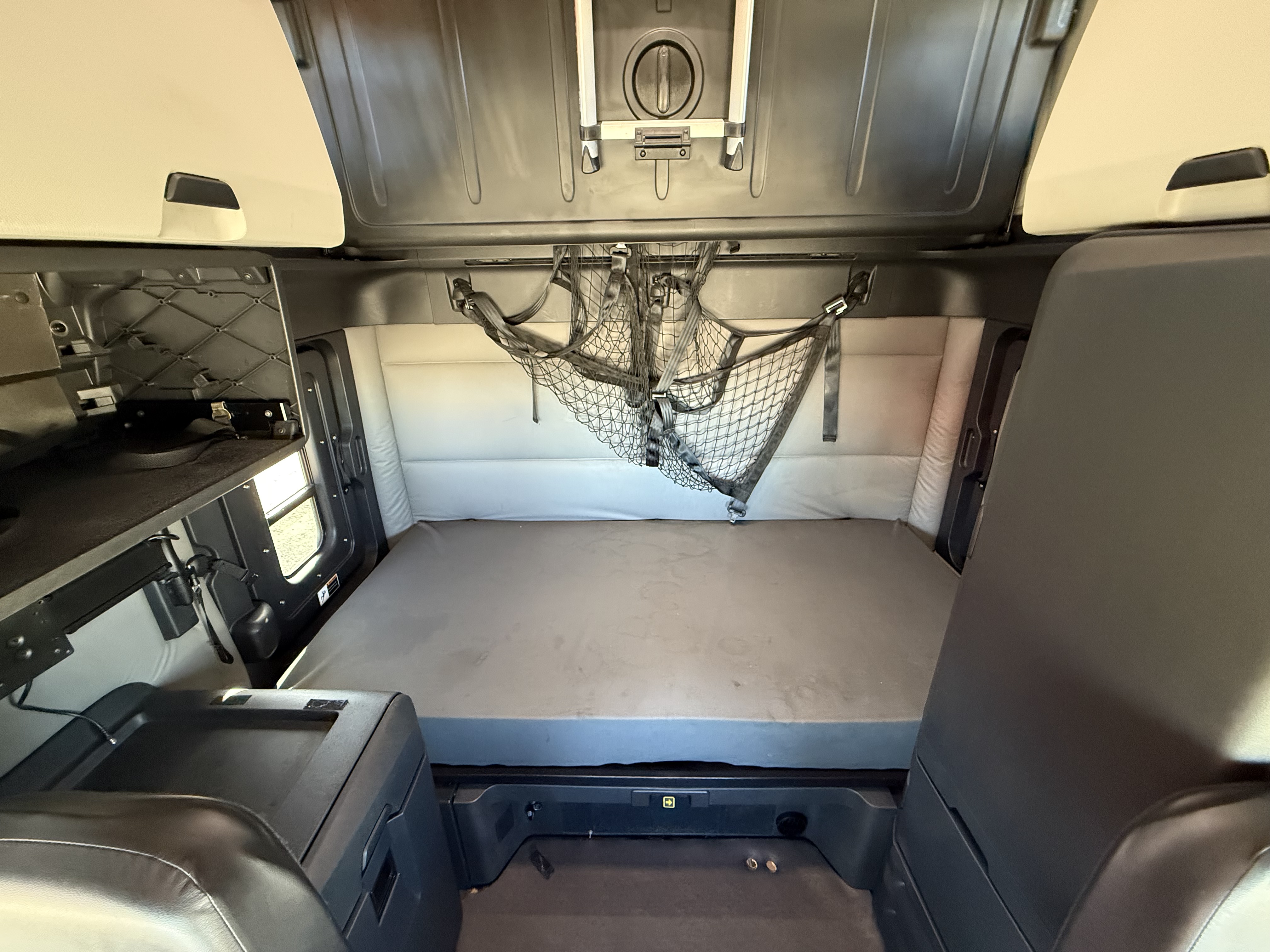 2020 FREIGHTLINER CASCADIA 126SLP - image 15