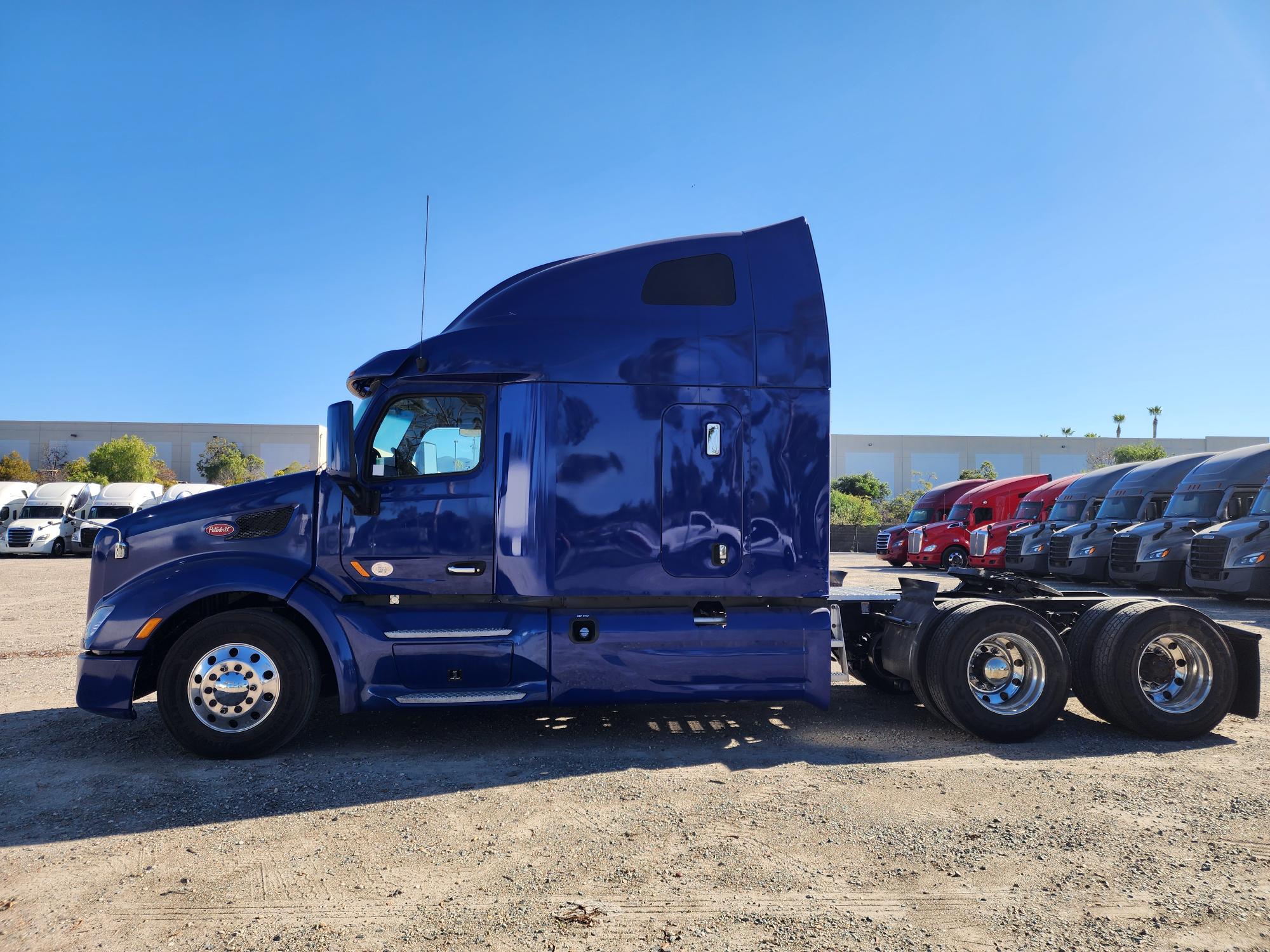 2019 PETERBILT 579 - image 3