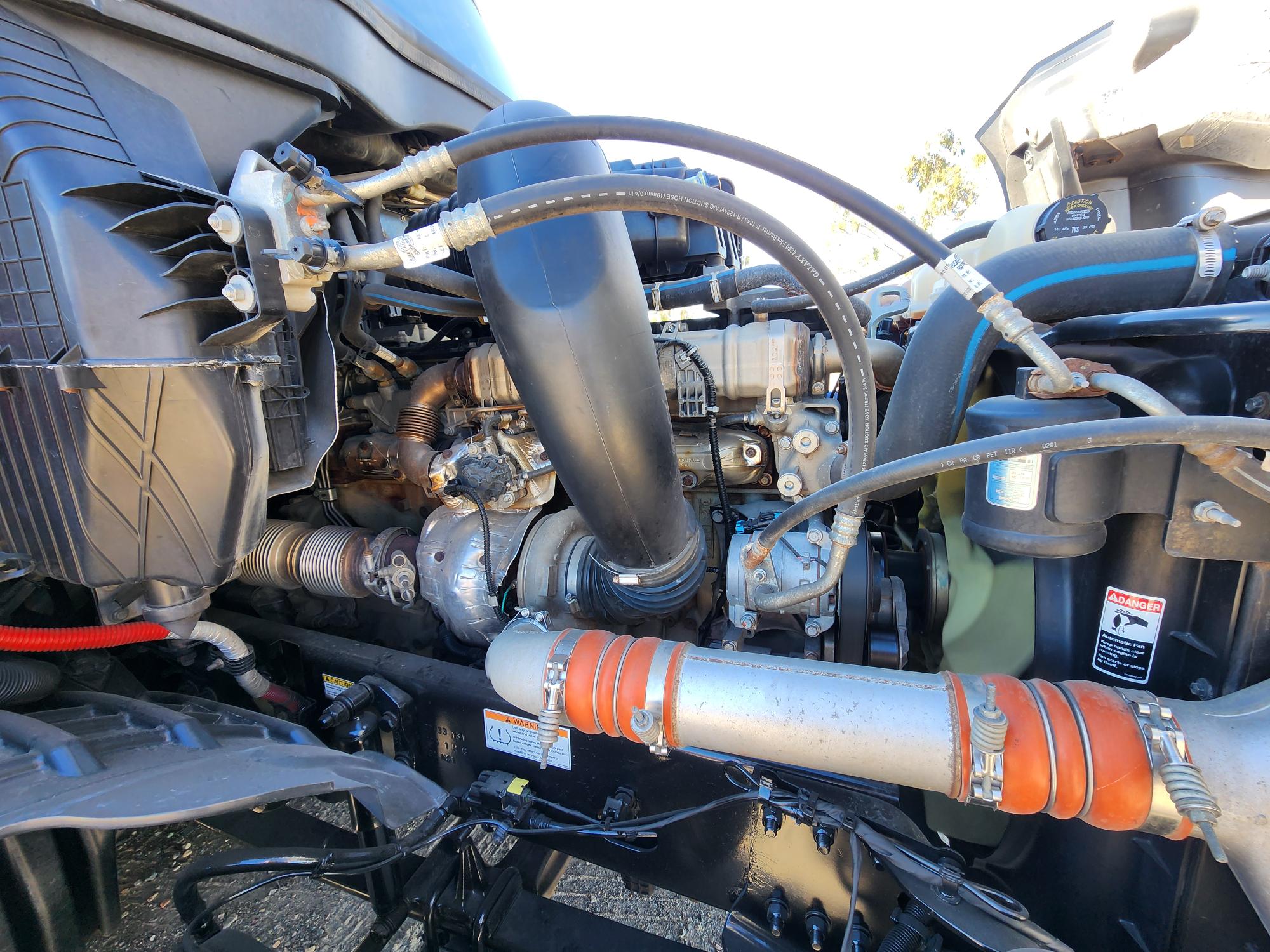 2021 FREIGHTLINER CASCADIA 126SLP - image 9