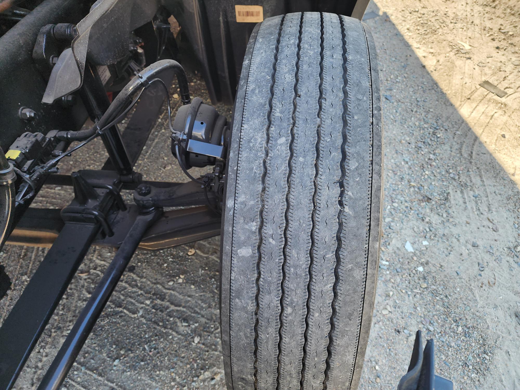 2021 FREIGHTLINER CASCADIA 126SLP - image 12