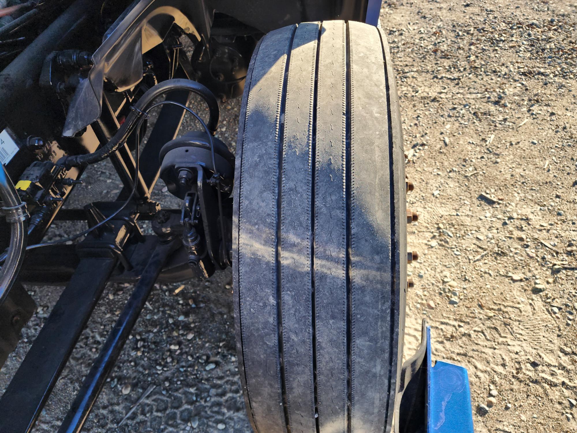 2020 FREIGHTLINER CASCADIA 126SLP - image 12