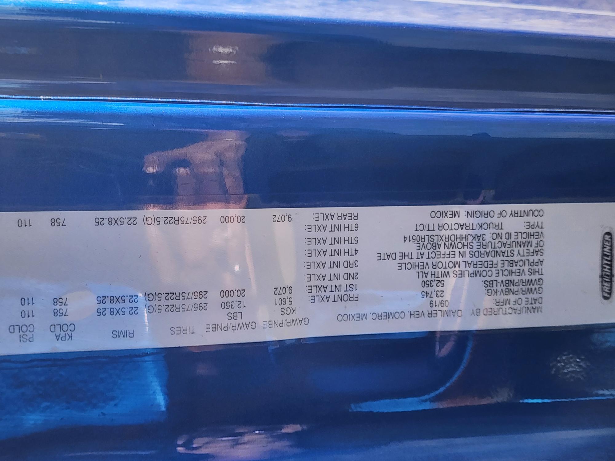 2020 FREIGHTLINER CASCADIA 126SLP - image 21