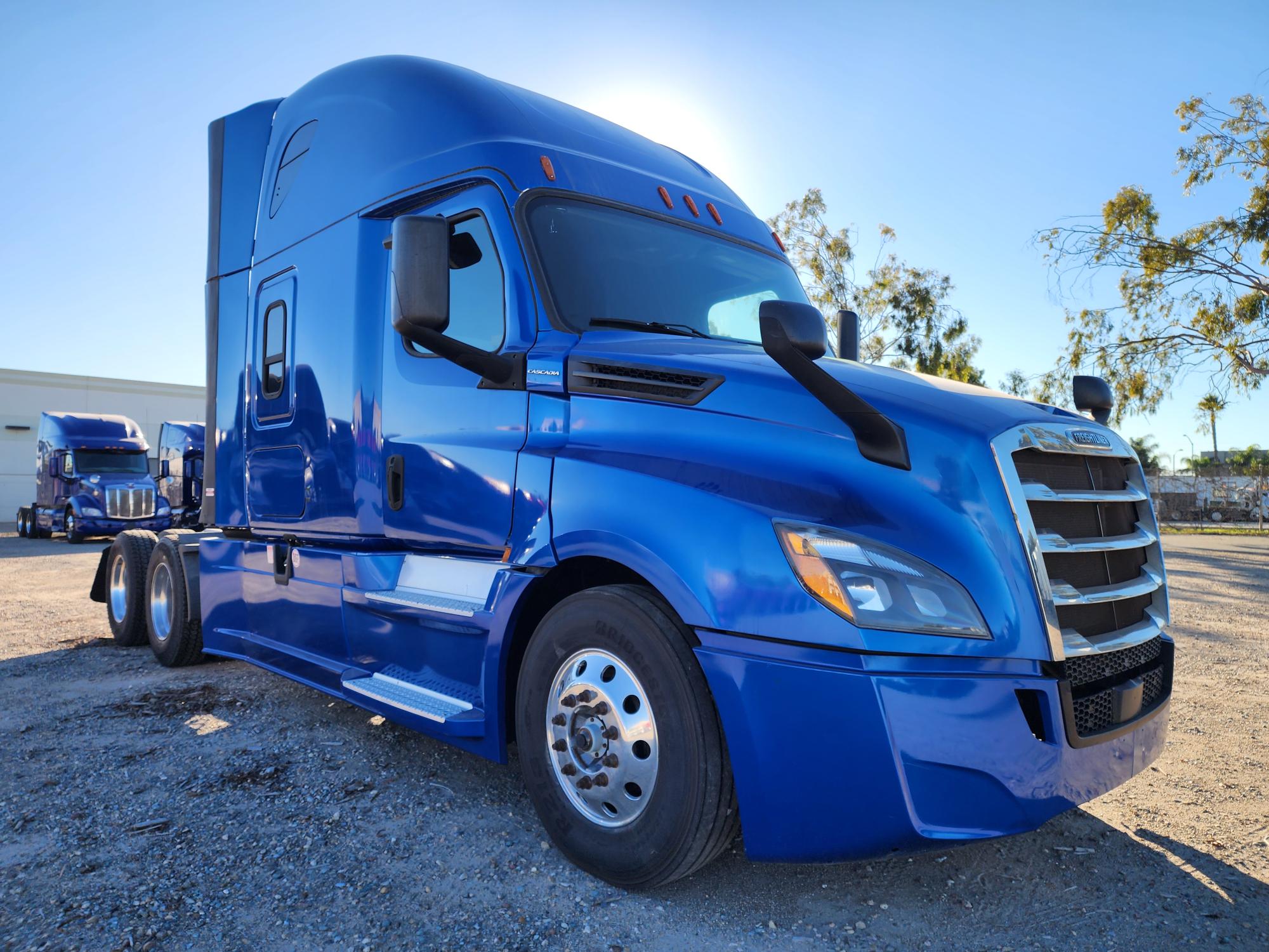 2020 FREIGHTLINER CASCADIA 126SLP - image 8