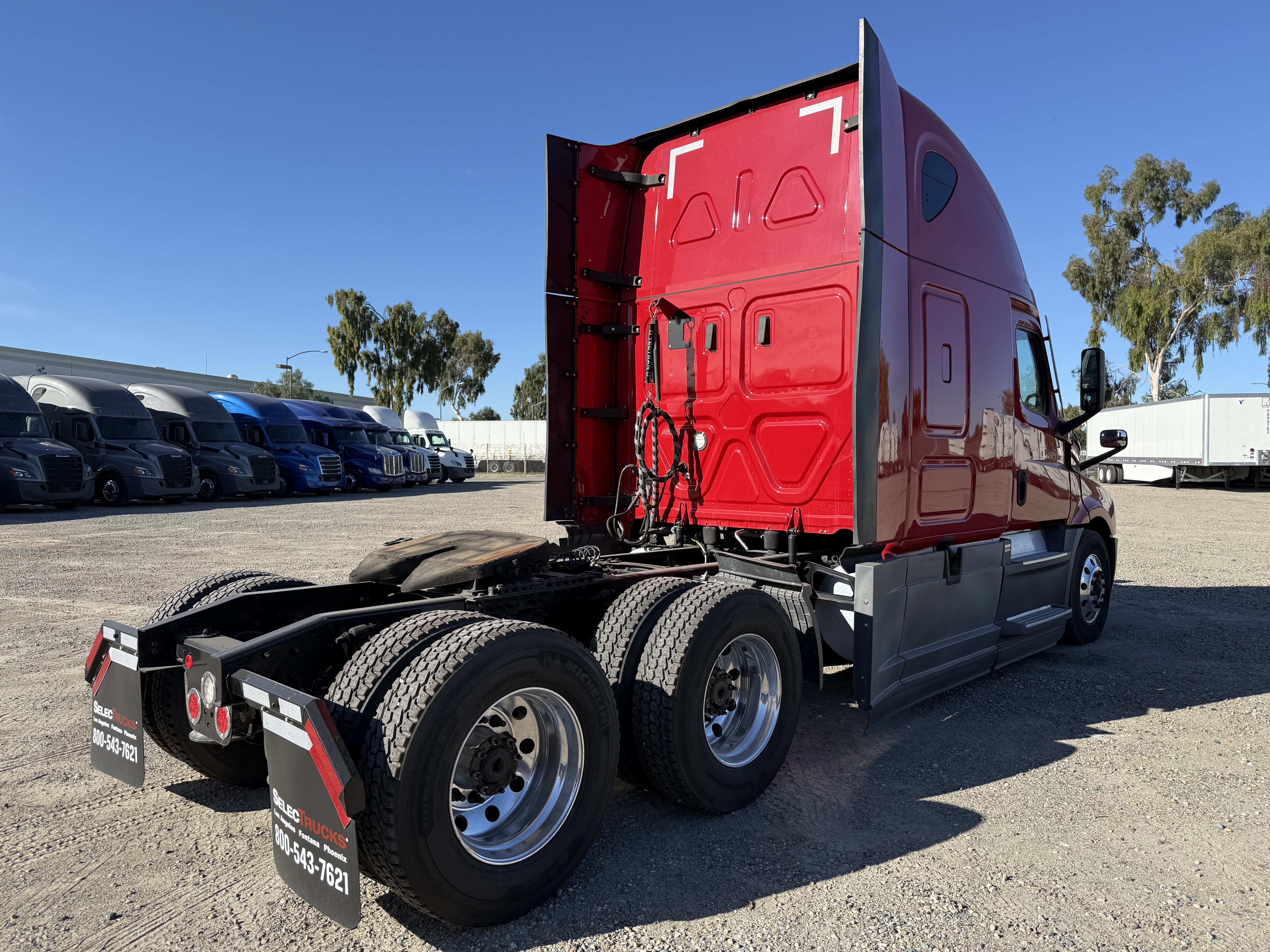 2021 FREIGHTLINER CASCADIA 126SLP - image 6