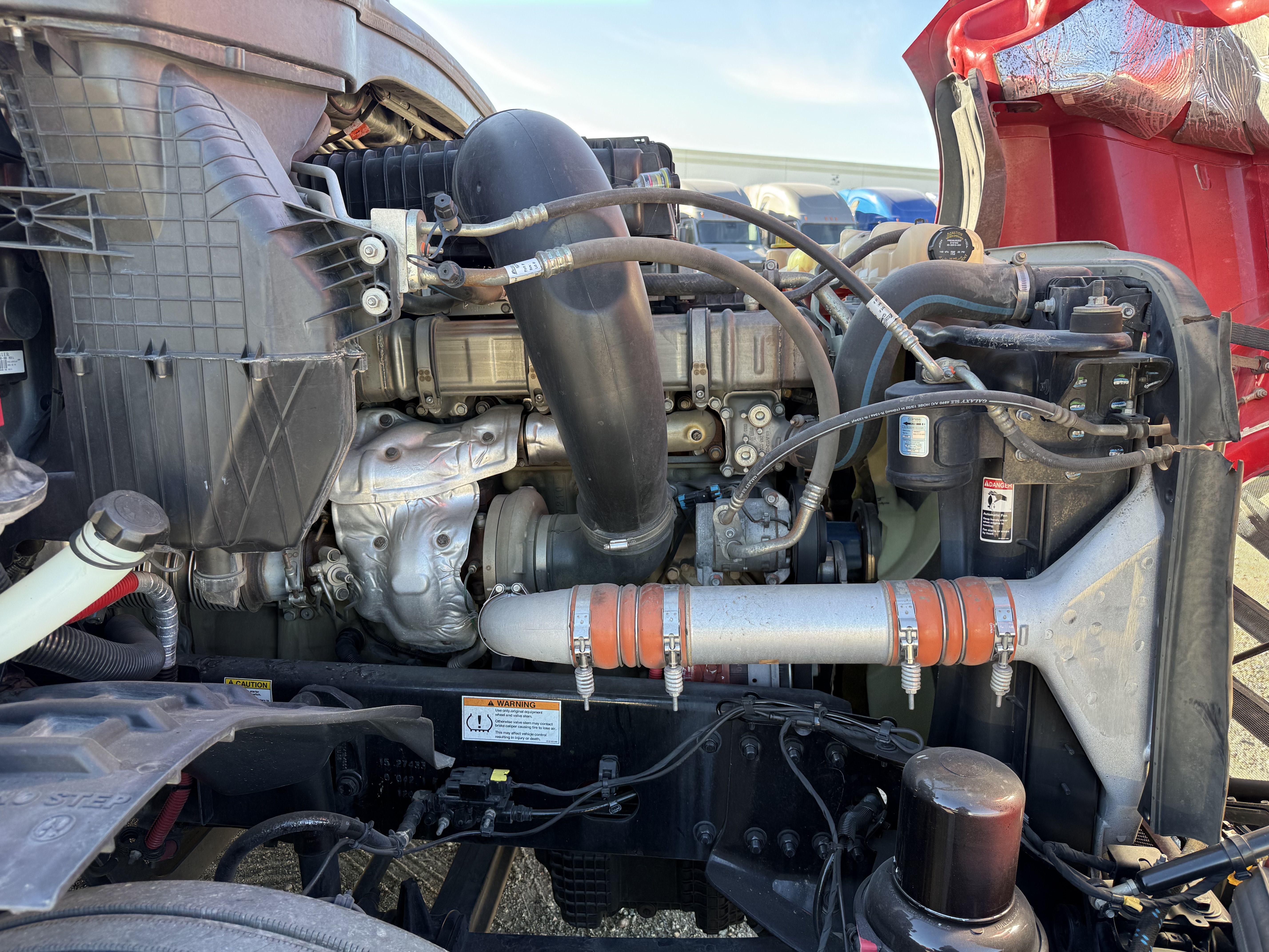 2021 FREIGHTLINER CASCADIA 126SLP - image 9