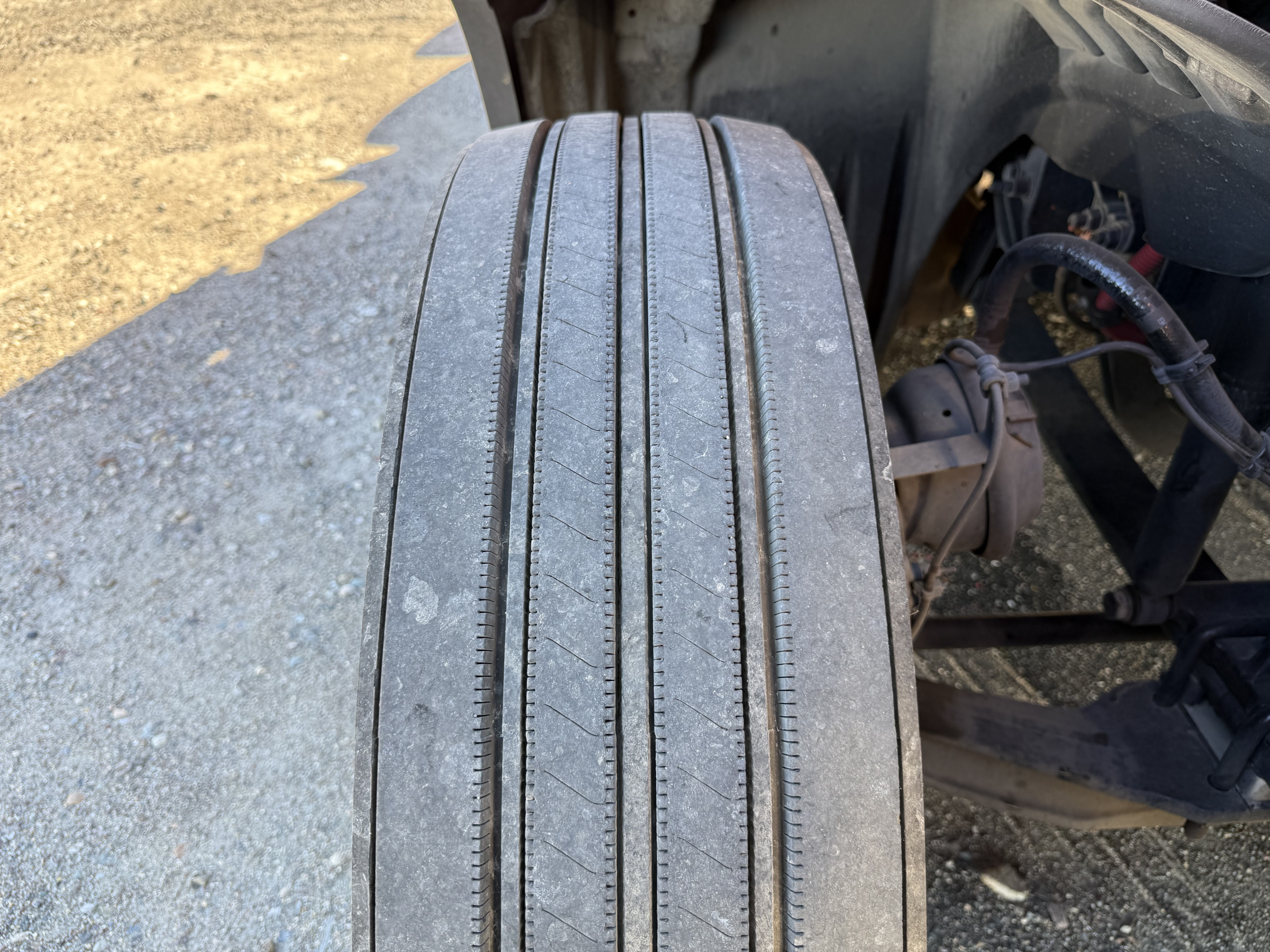 2021 FREIGHTLINER CASCADIA 126SLP - image 12