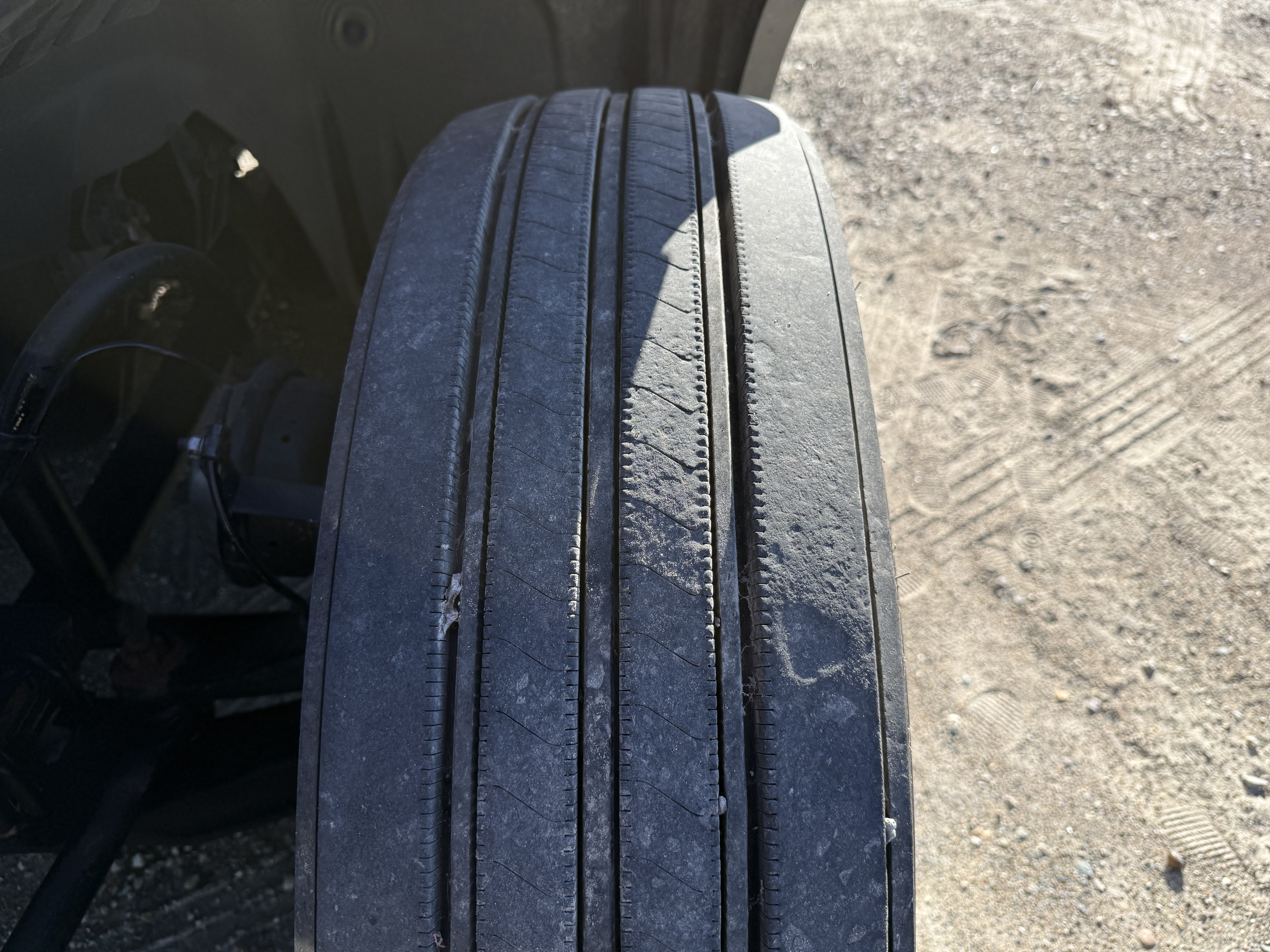 2021 FREIGHTLINER CASCADIA 126SLP - image 13