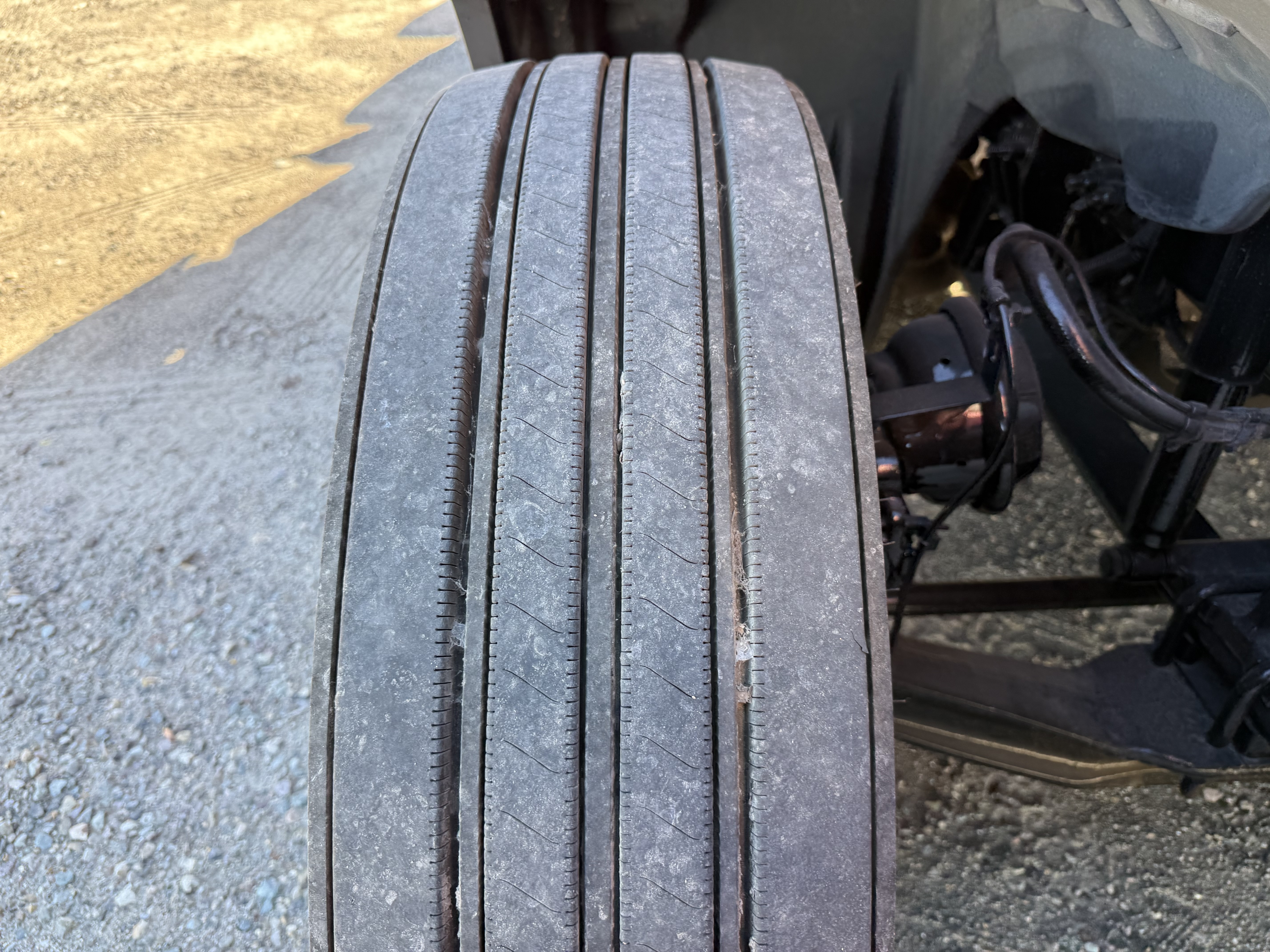 2021 FREIGHTLINER CASCADIA 126SLP - image 13