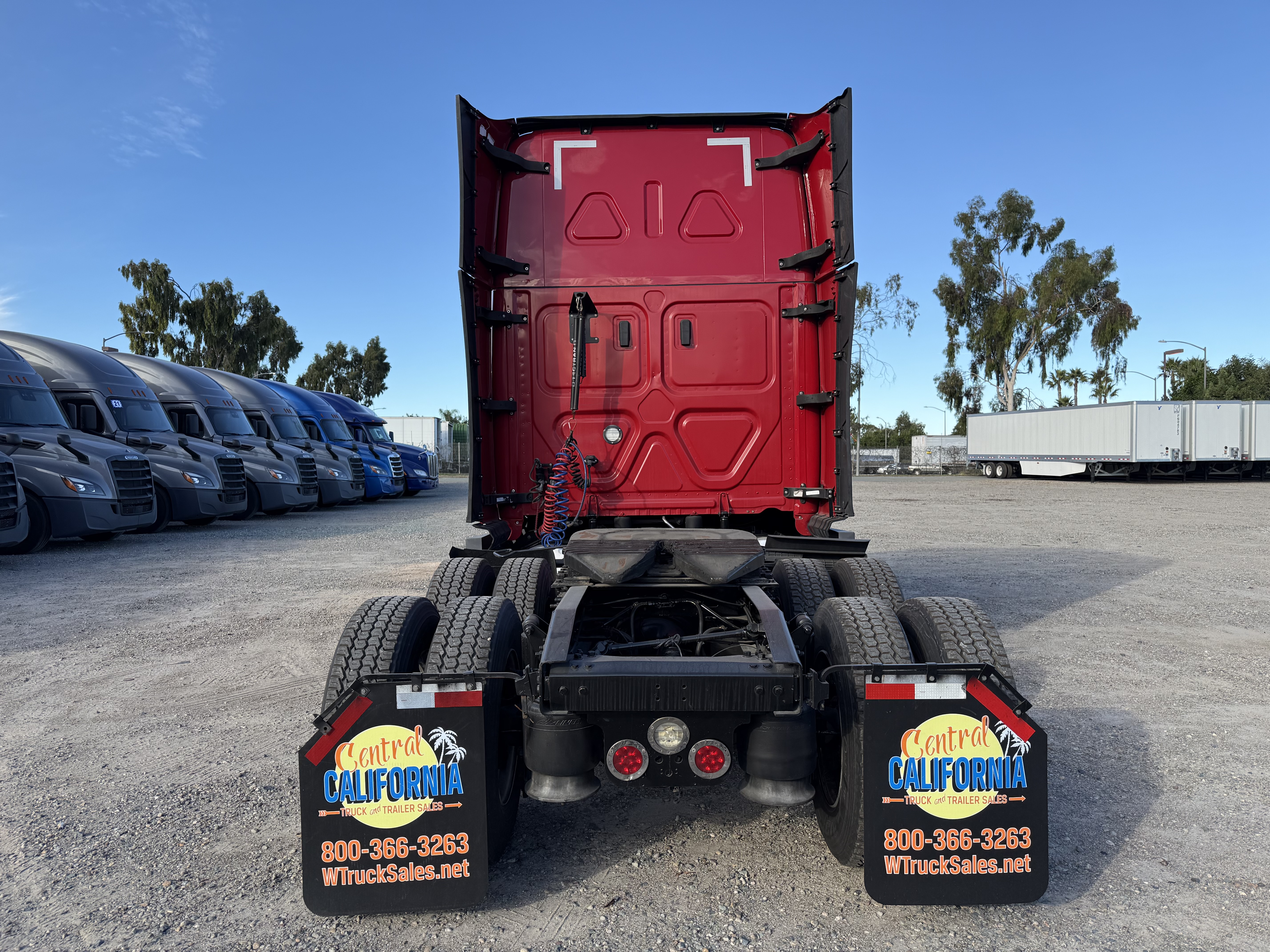 2021 FREIGHTLINER CASCADIA 126SLP - image 5