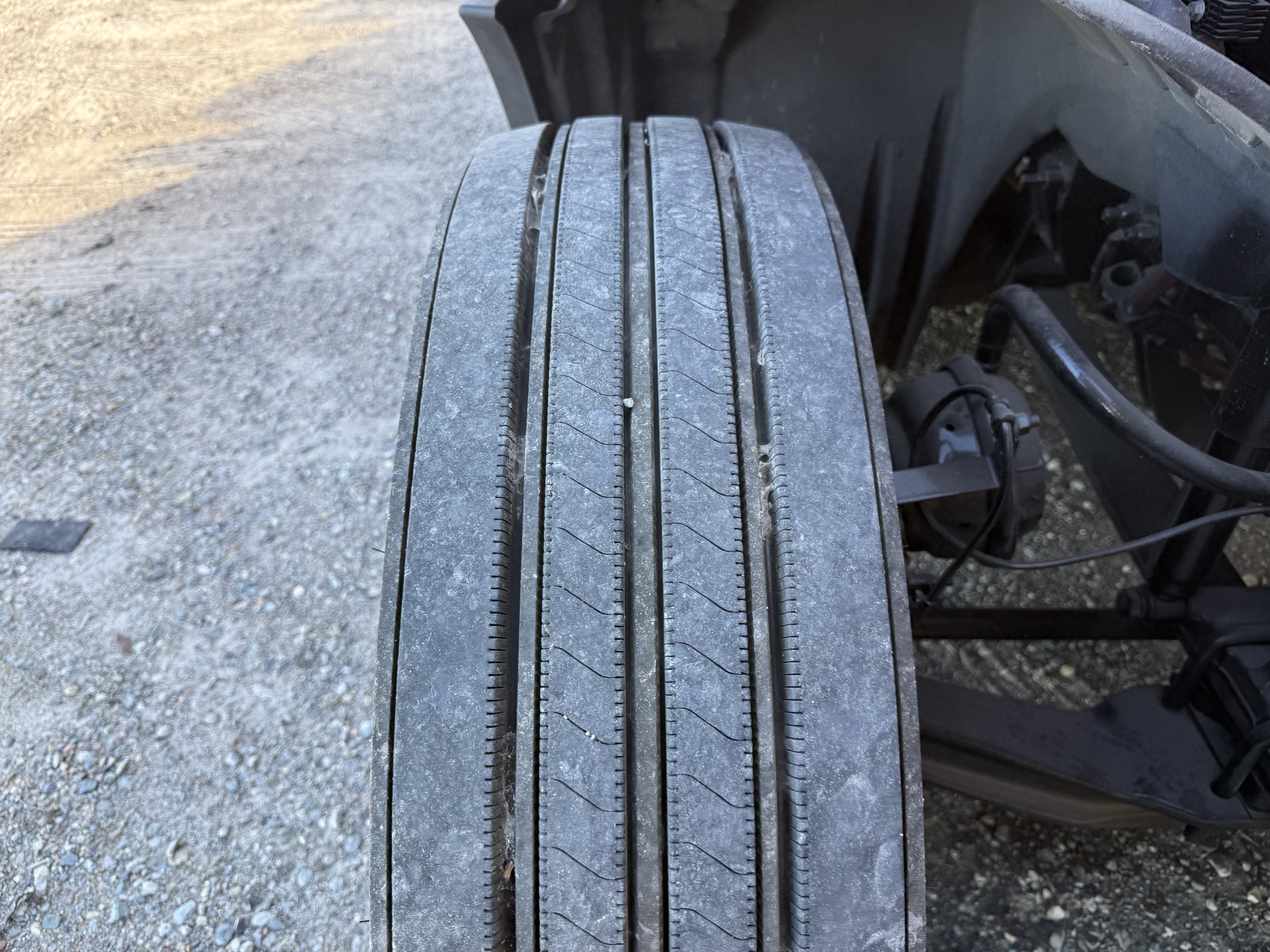 2021 FREIGHTLINER CASCADIA 126SLP - image 12