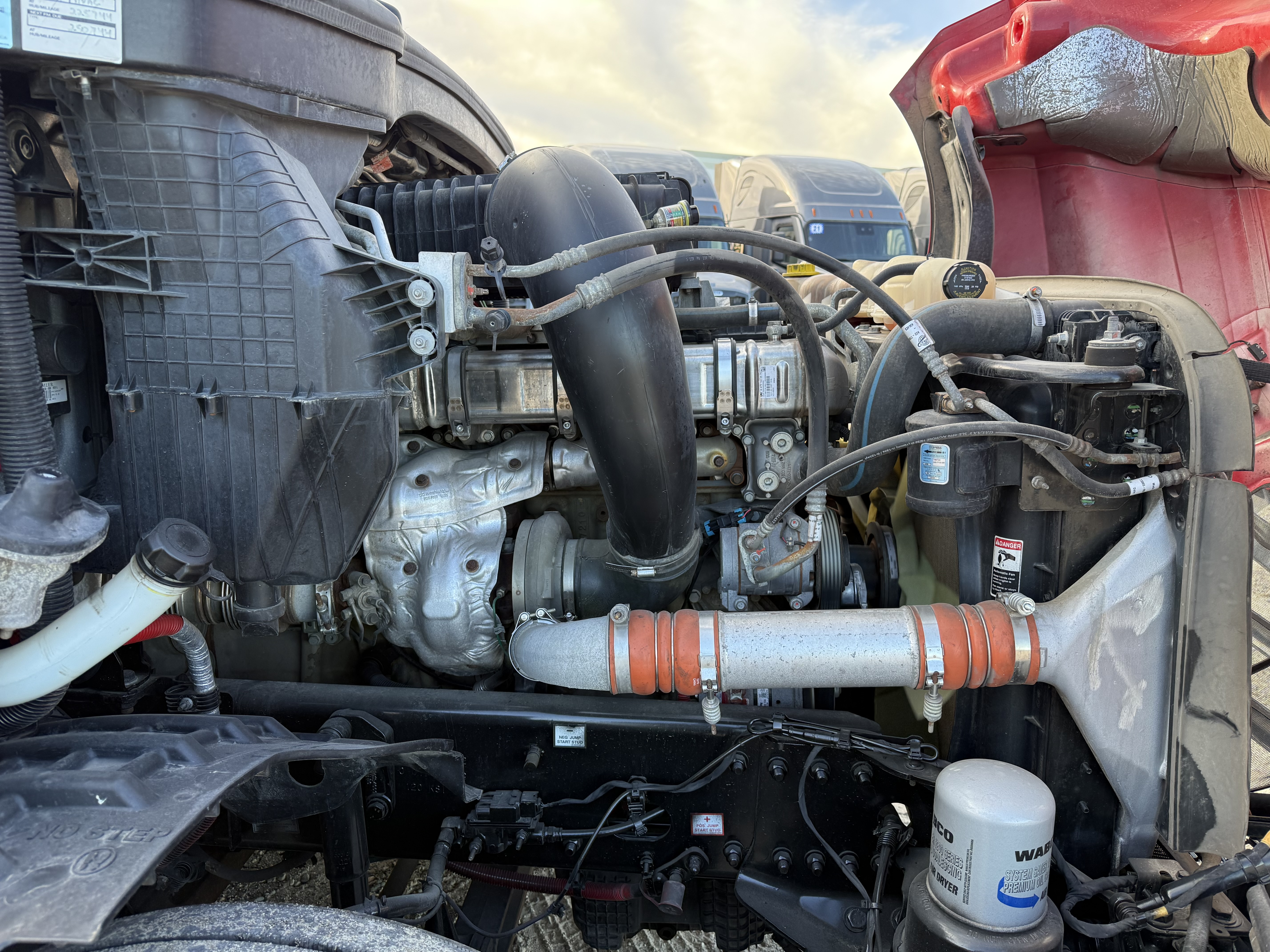 2021 FREIGHTLINER CASCADIA 126SLP - image 9