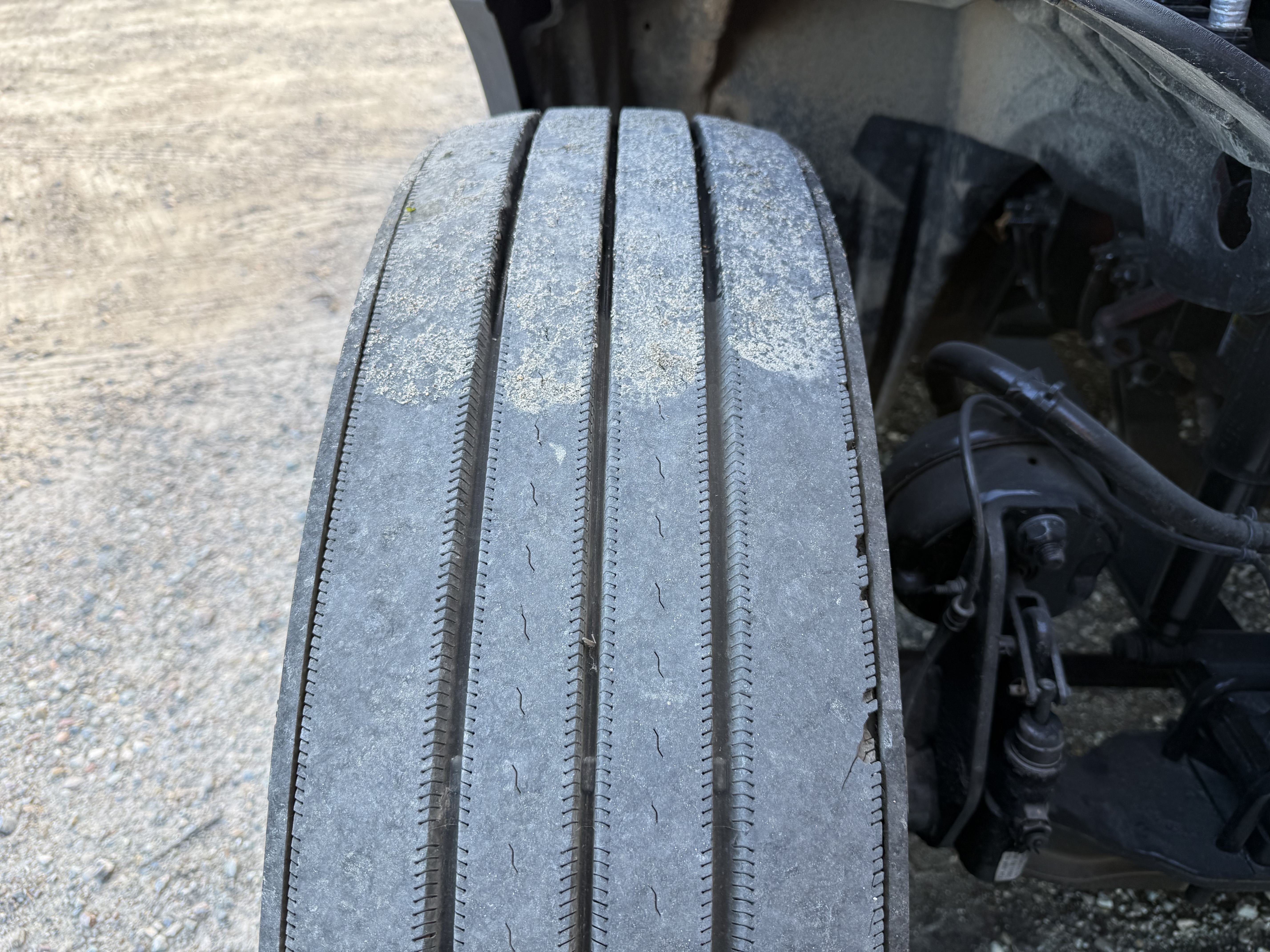 2021 FREIGHTLINER CASCADIA 126SLP - image 11