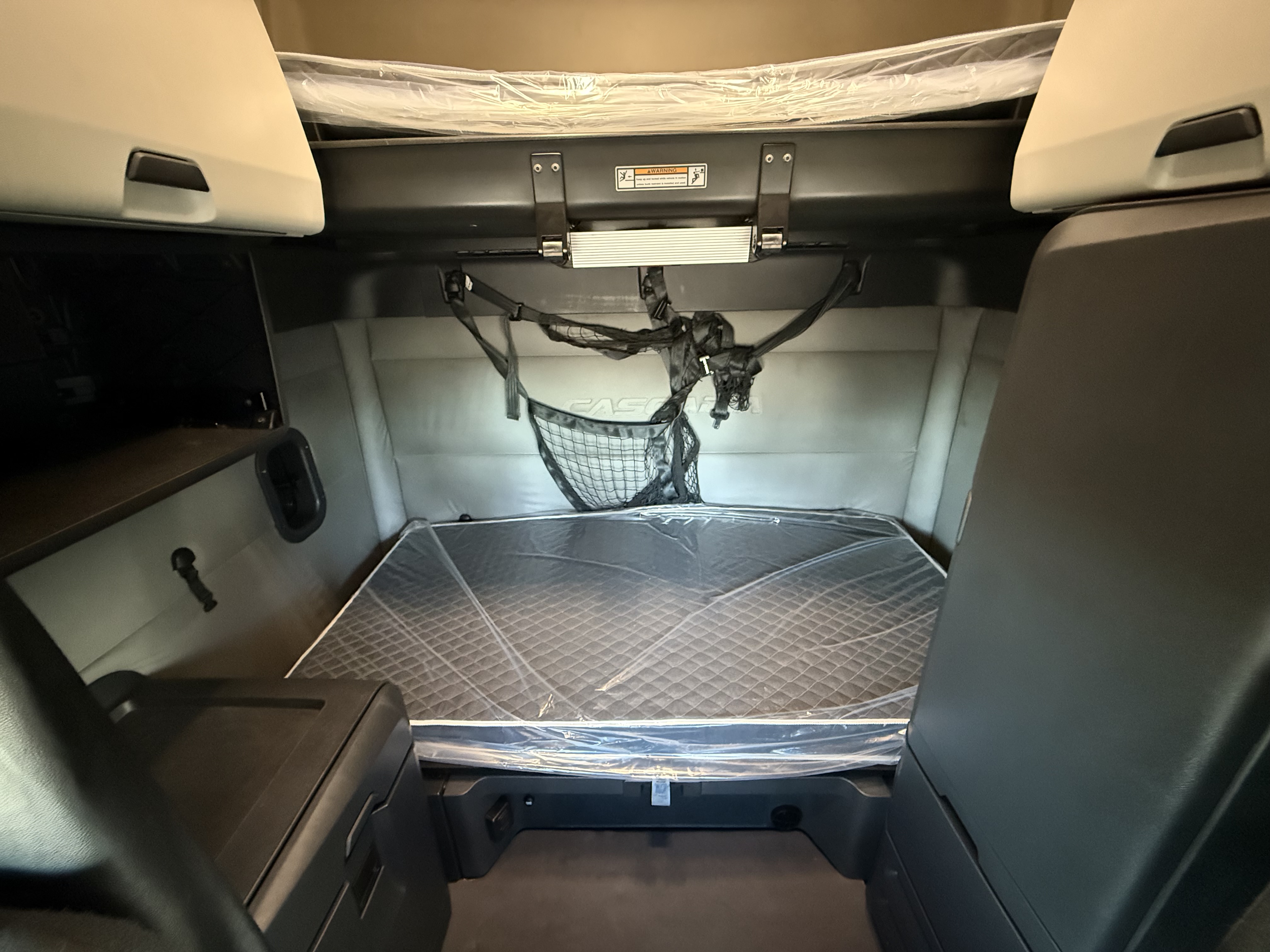 2021 FREIGHTLINER CASCADIA 126SLP - image 15