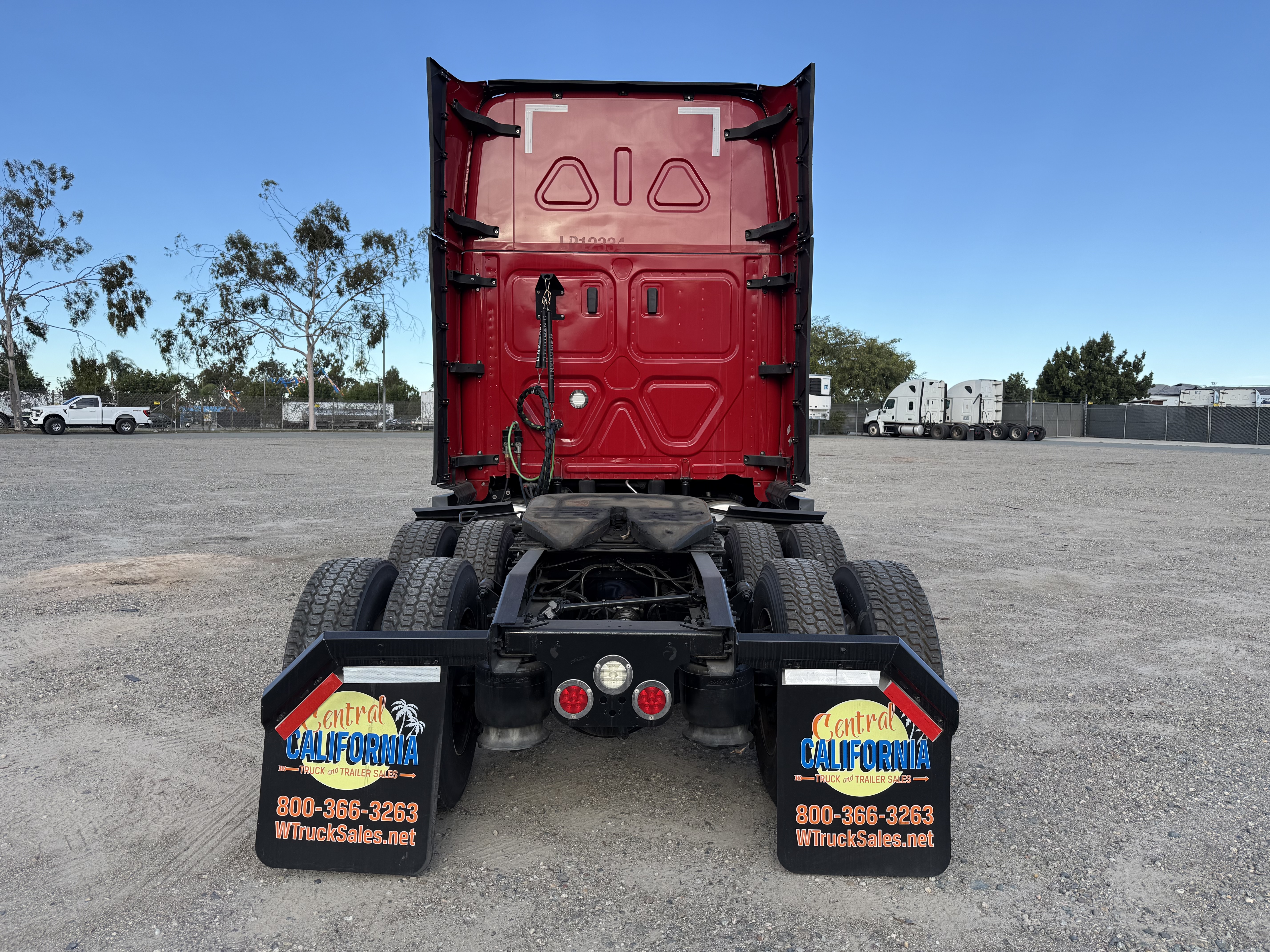 2021 FREIGHTLINER CASCADIA 126SLP - image 5