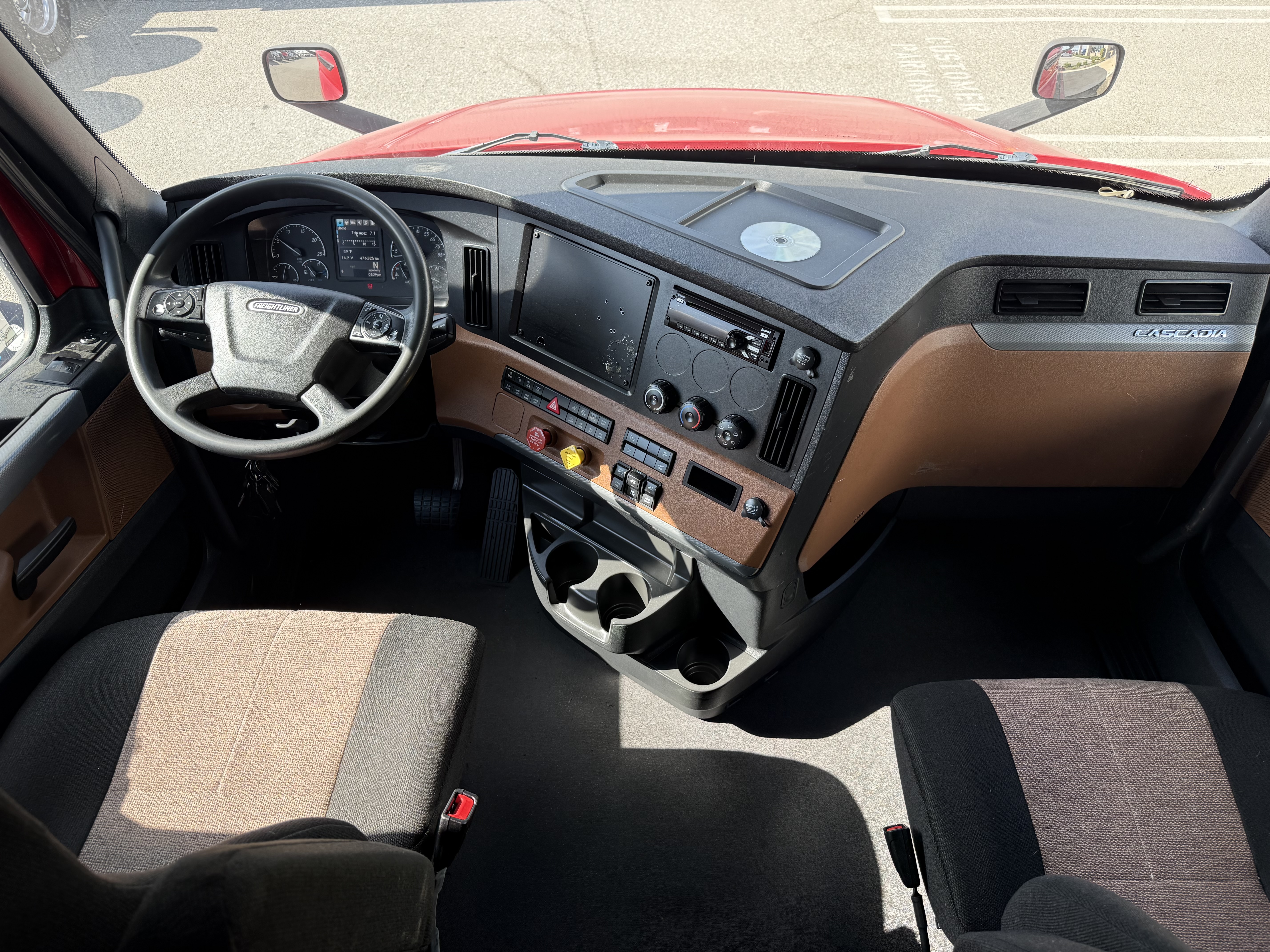 2020 FREIGHTLINER CASCADIA 126SLP - image 16