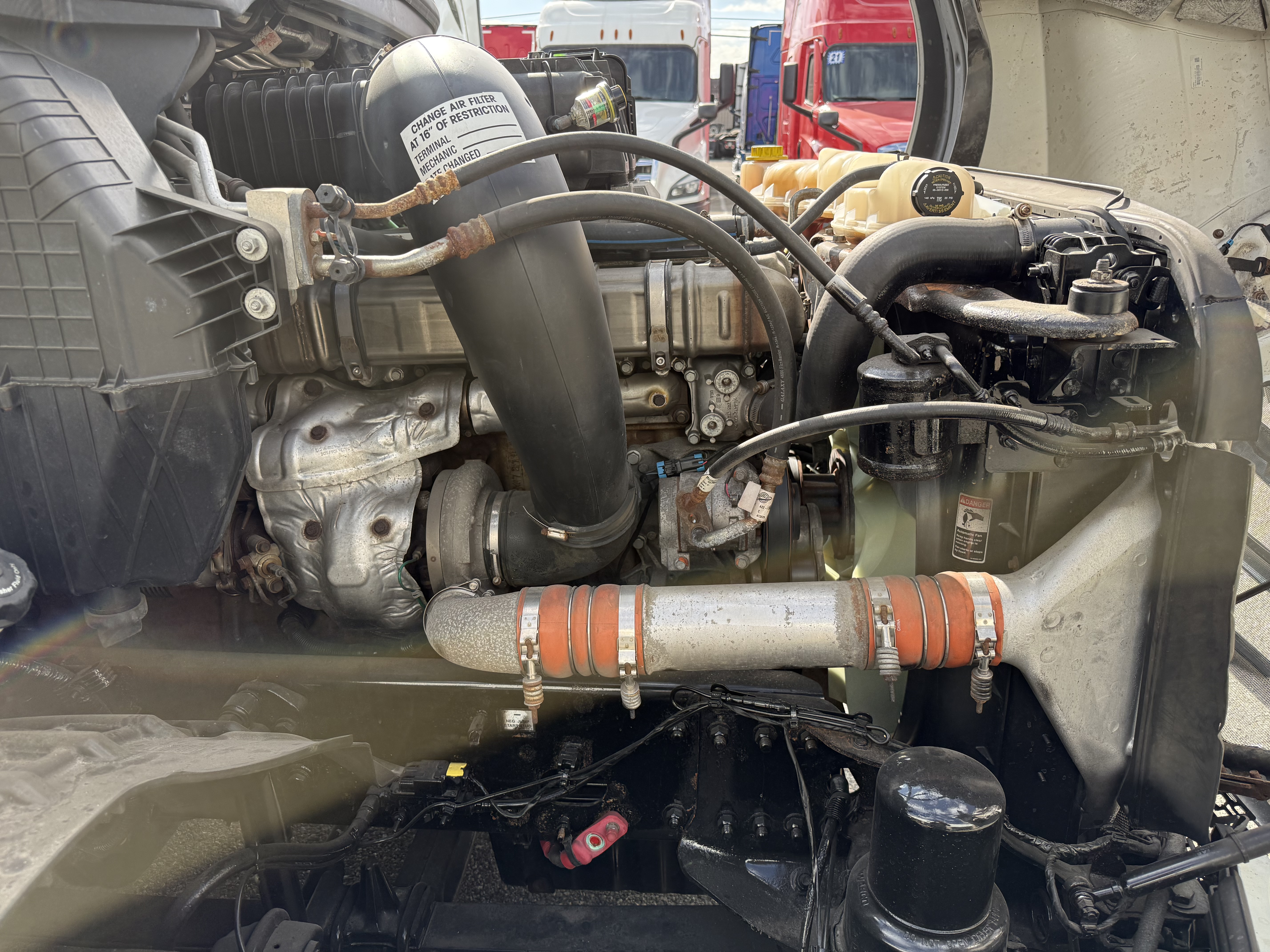 2020 FREIGHTLINER CASCADIA 126SLP - image 9