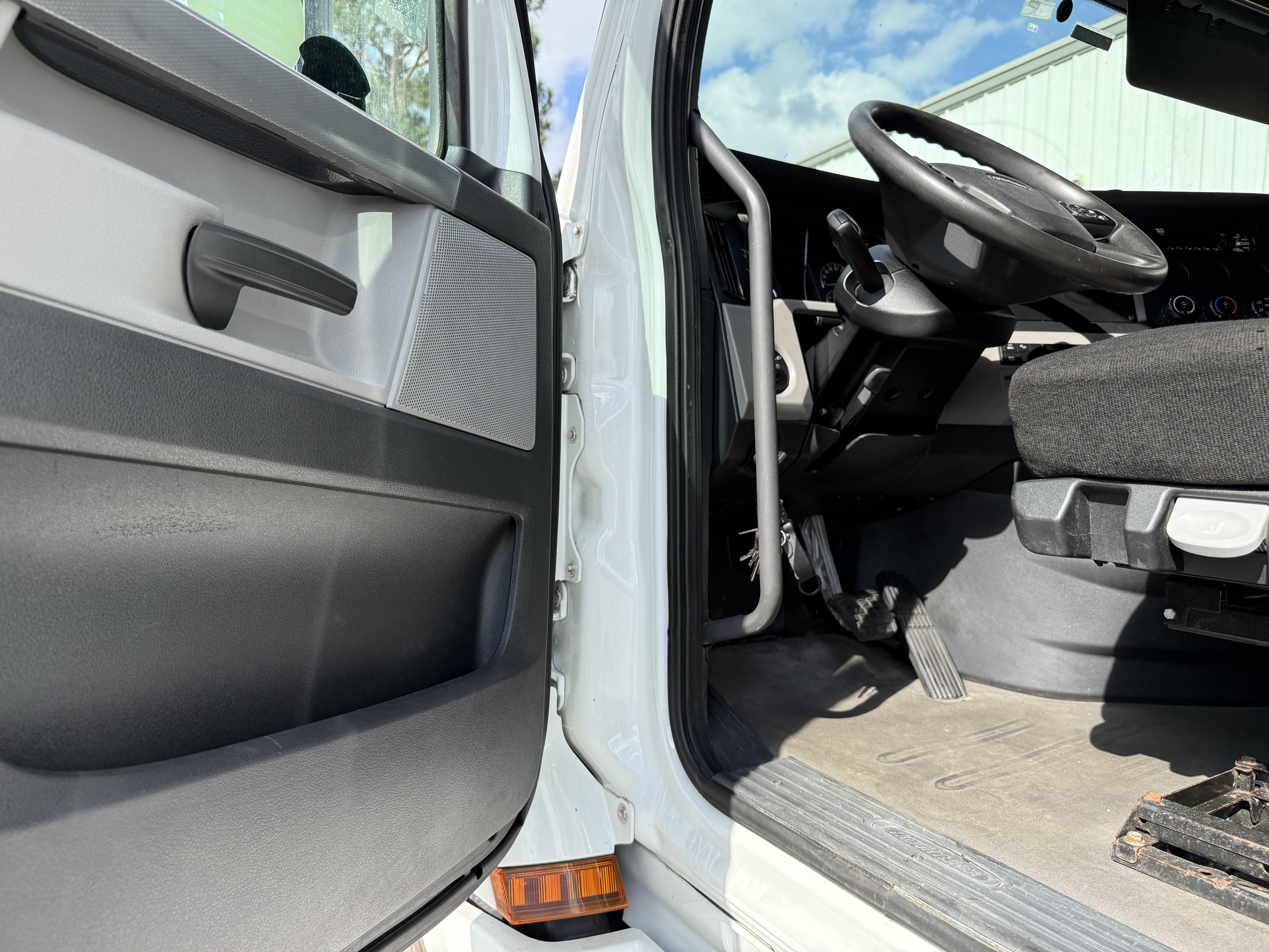 2020 FREIGHTLINER CASCADIA 126SLP - image 18