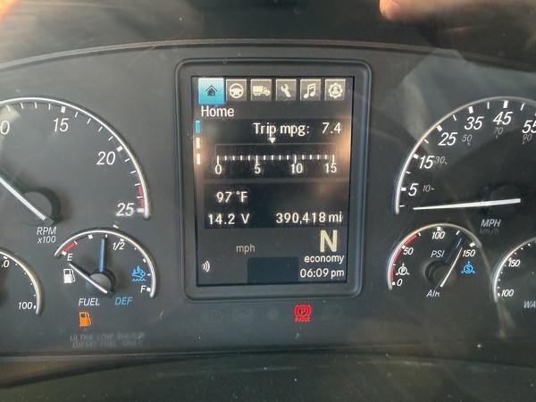 FREIGHTLINER CASCADIA 126SLP 2022