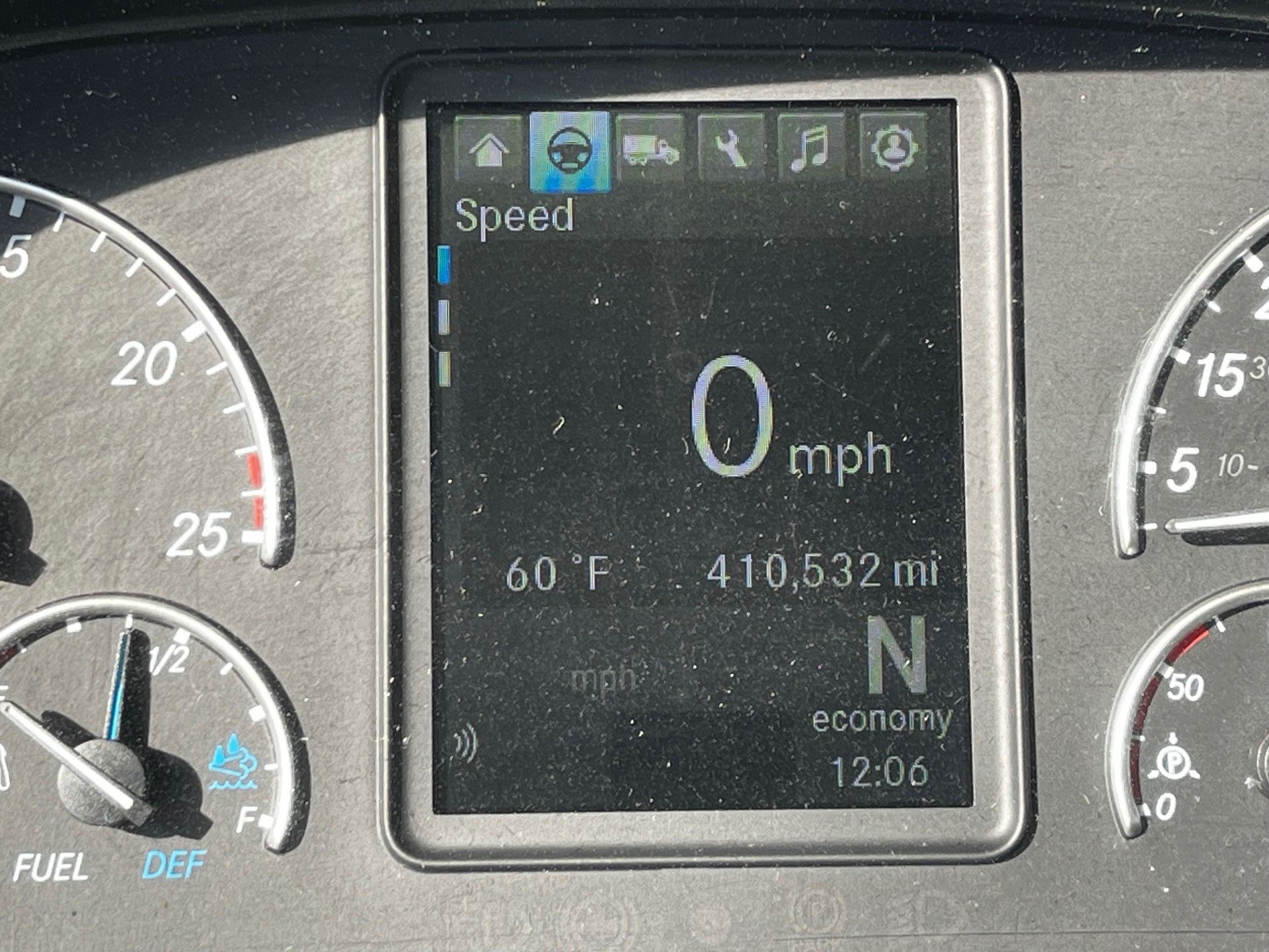 2021 FREIGHTLINER CASCADIA 126DC - image 3