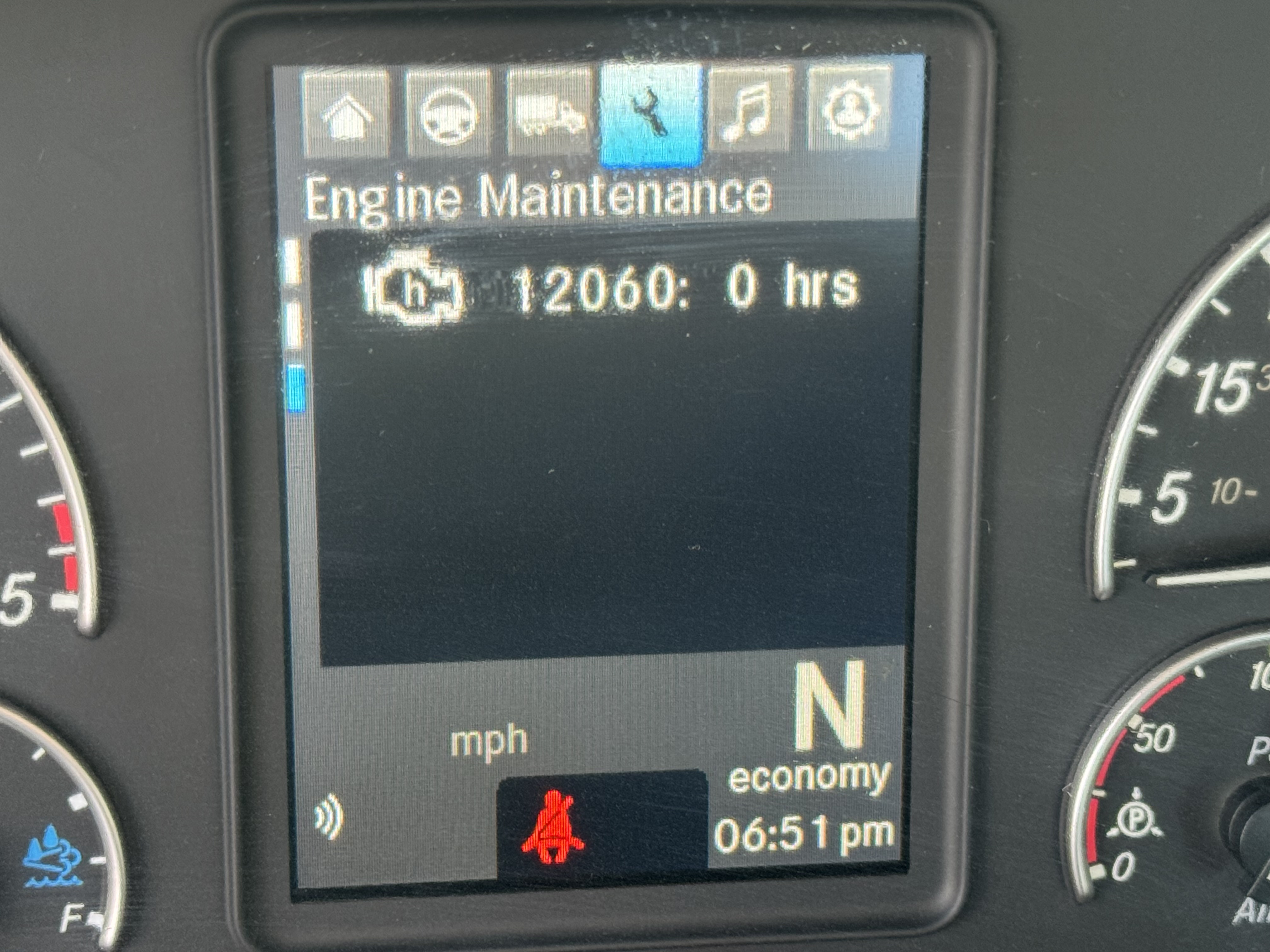 2021 FREIGHTLINER CASCADIA 126DC - image 15