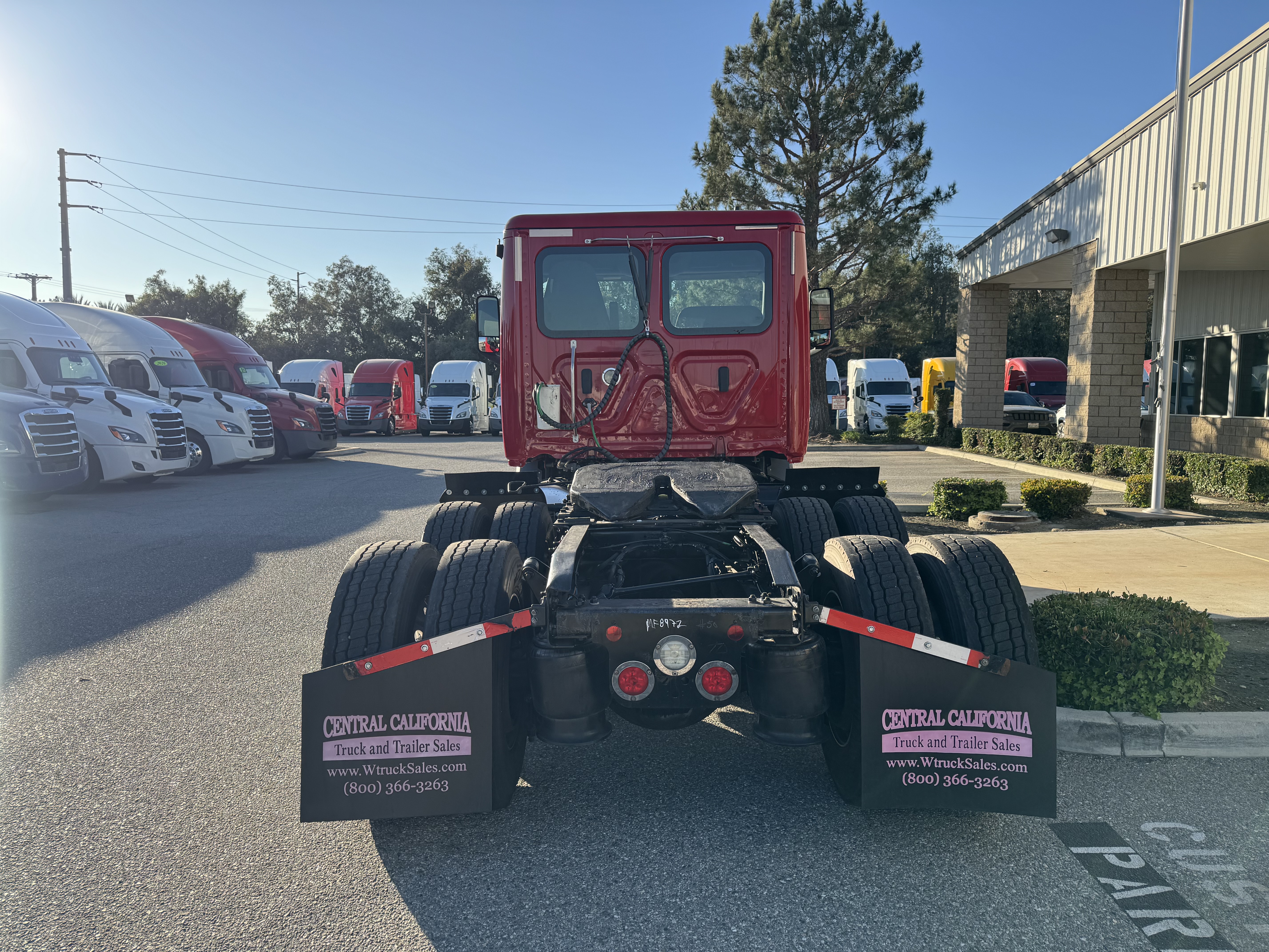 2021 FREIGHTLINER CASCADIA 116DC - image 6