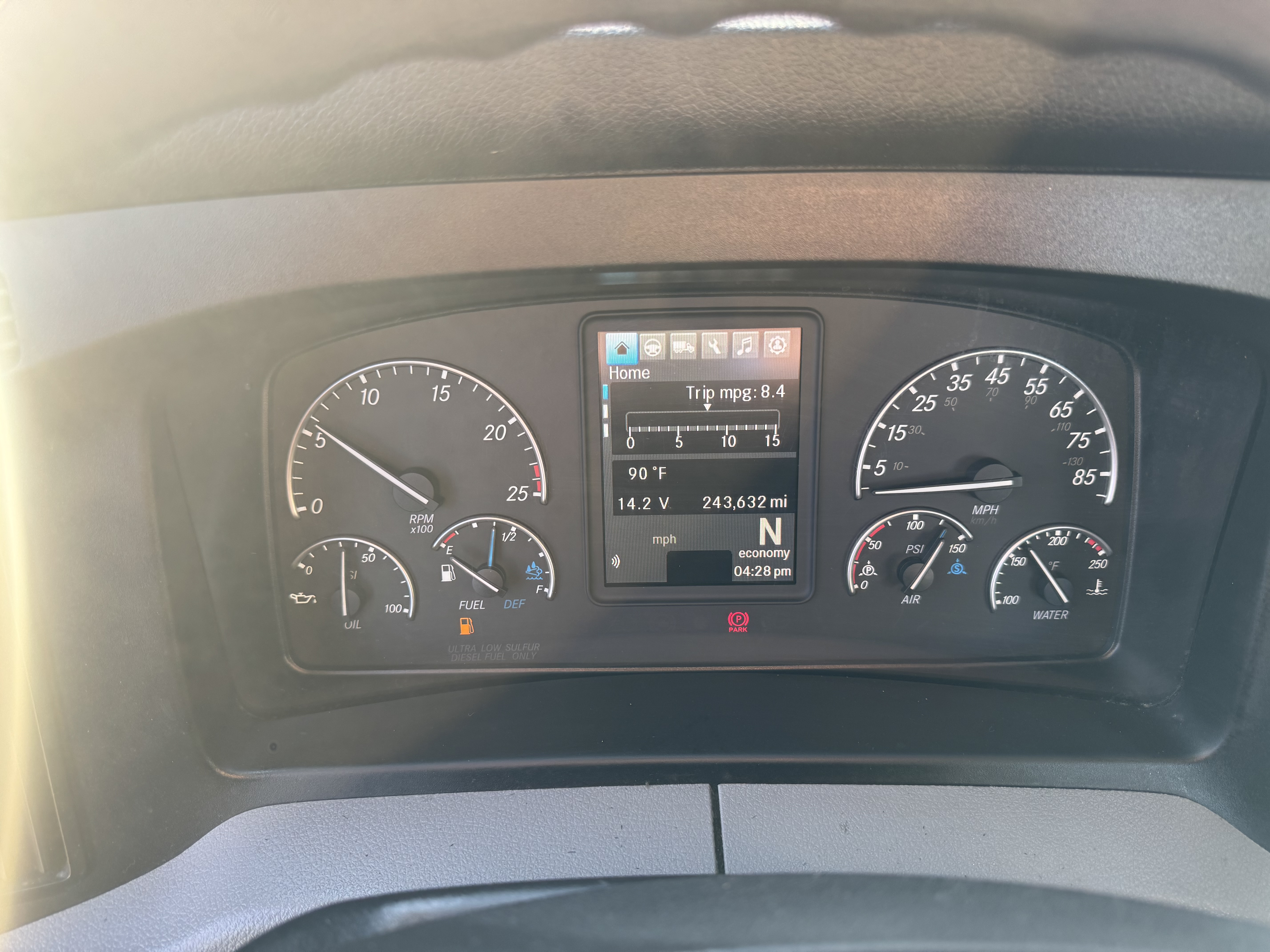 2021 FREIGHTLINER CASCADIA 116DC - image 14