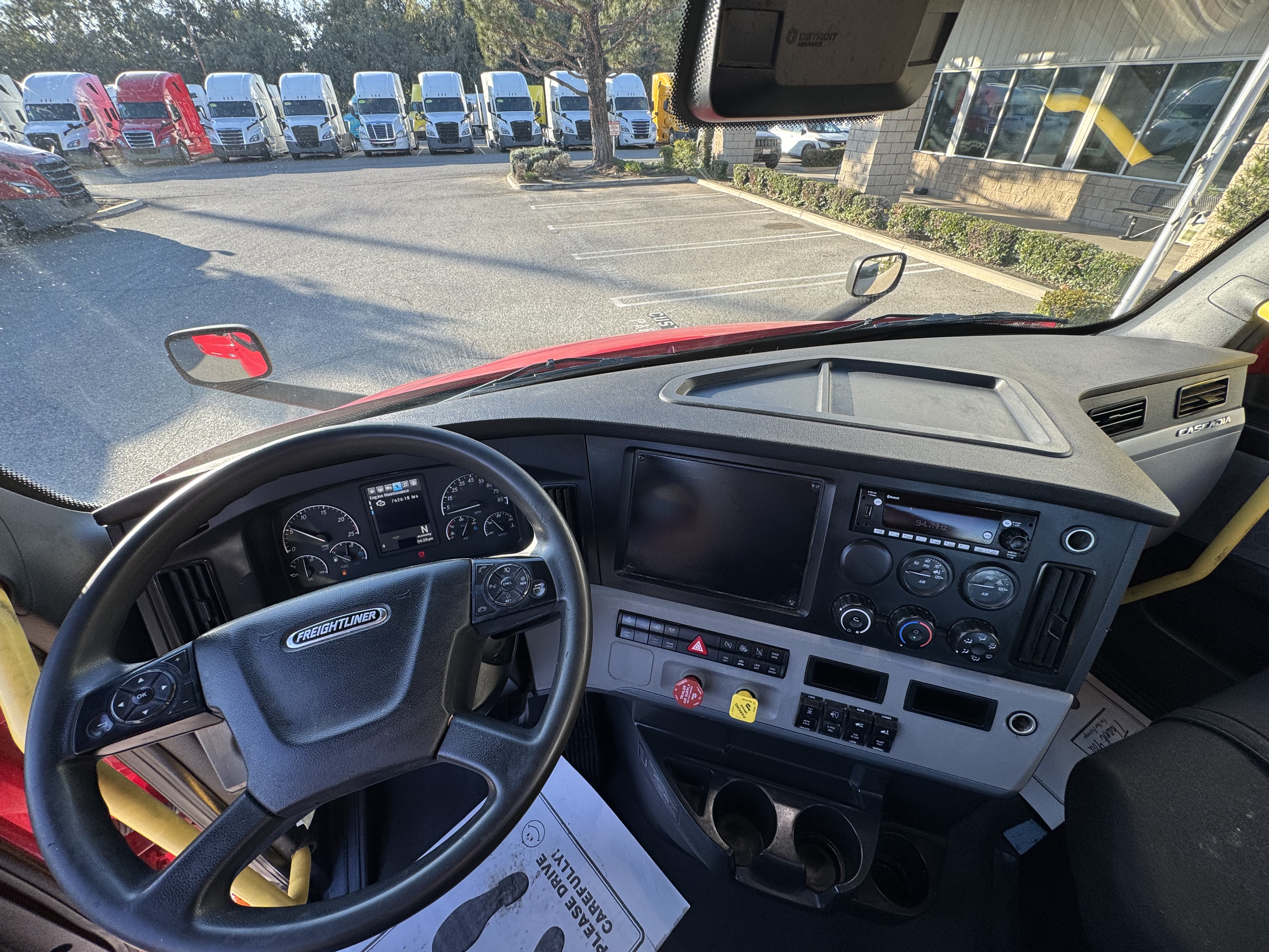 2021 FREIGHTLINER CASCADIA 116DC - image 17