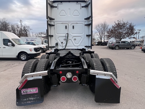 FREIGHTLINER CASCADIA 126SLP 2020