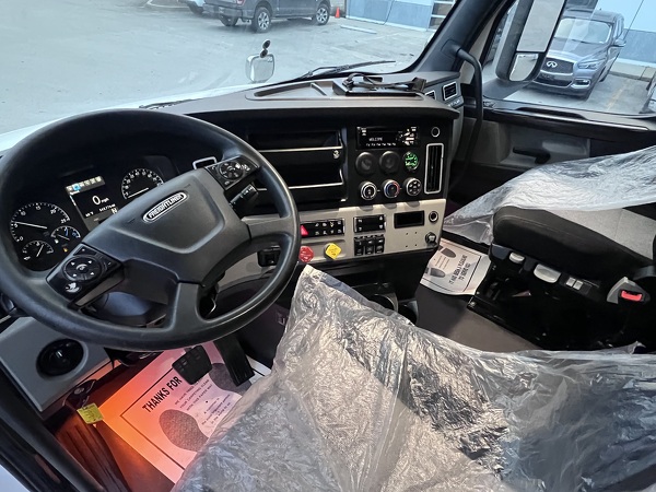 FREIGHTLINER CASCADIA 126SLP 2020