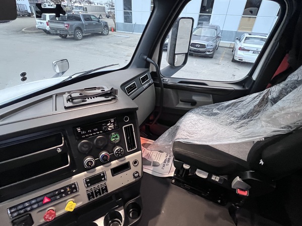 FREIGHTLINER CASCADIA 126SLP 2020